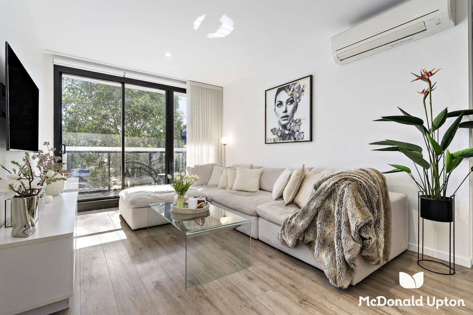 102/324 Pascoe Vale Road, Essendon VIC 3040