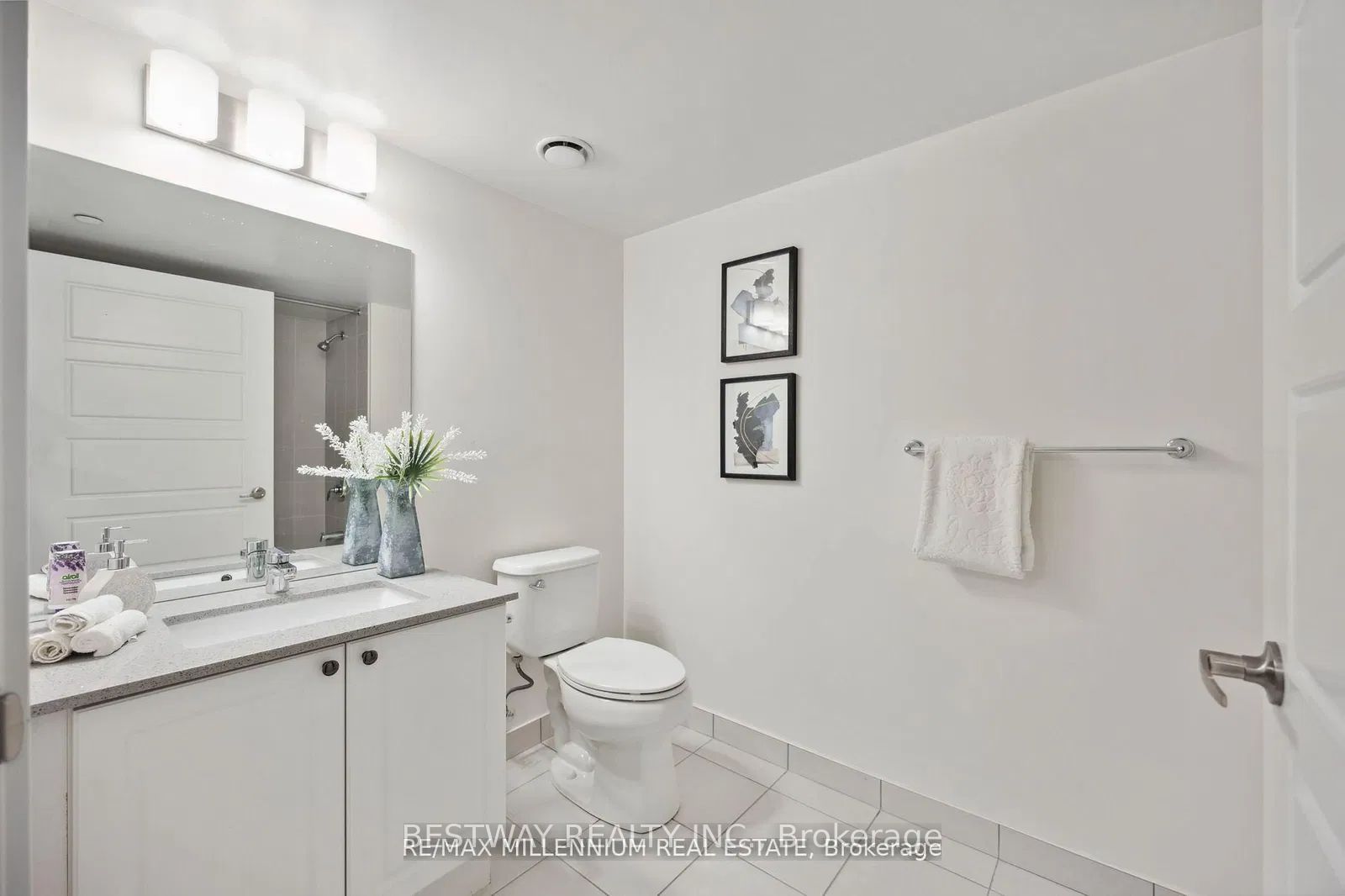 209-1255 Bayly Street, Pickering, ON, L1W 0B6 photo 4