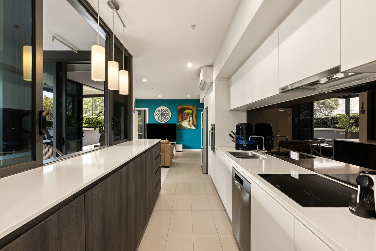10407/300 Old Cleveland Road, Coorparoo QLD 4151 photo 4