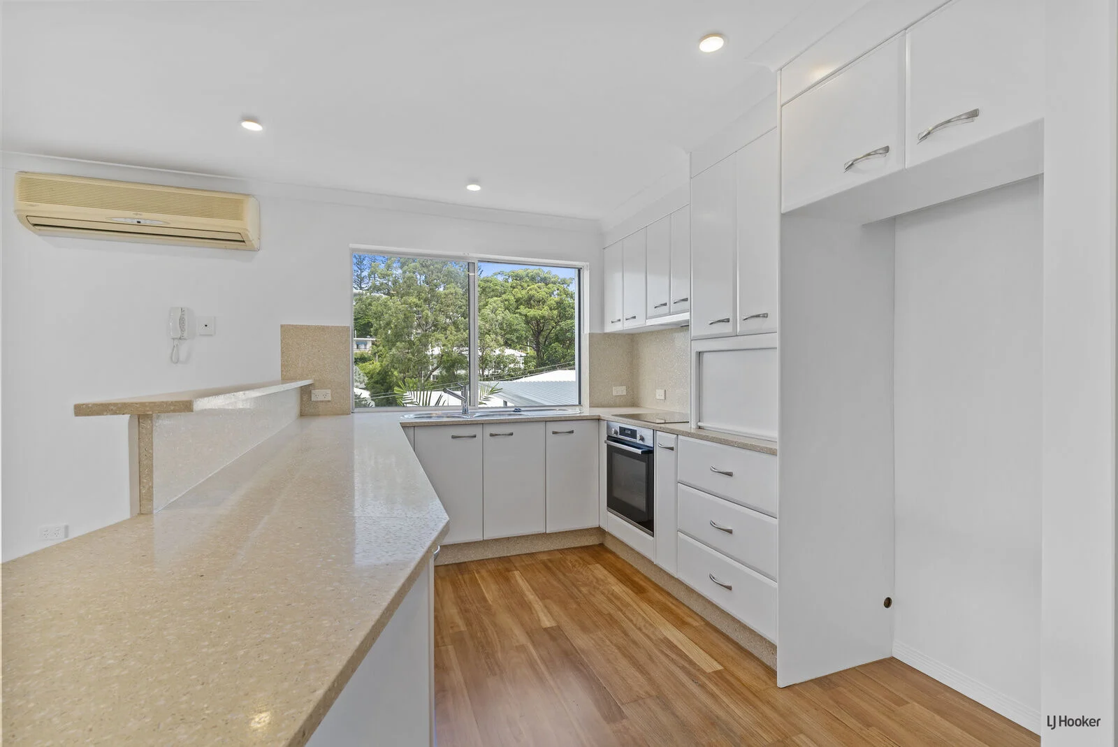 4/50-52 Rutledge Street, Coolangatta QLD 4225