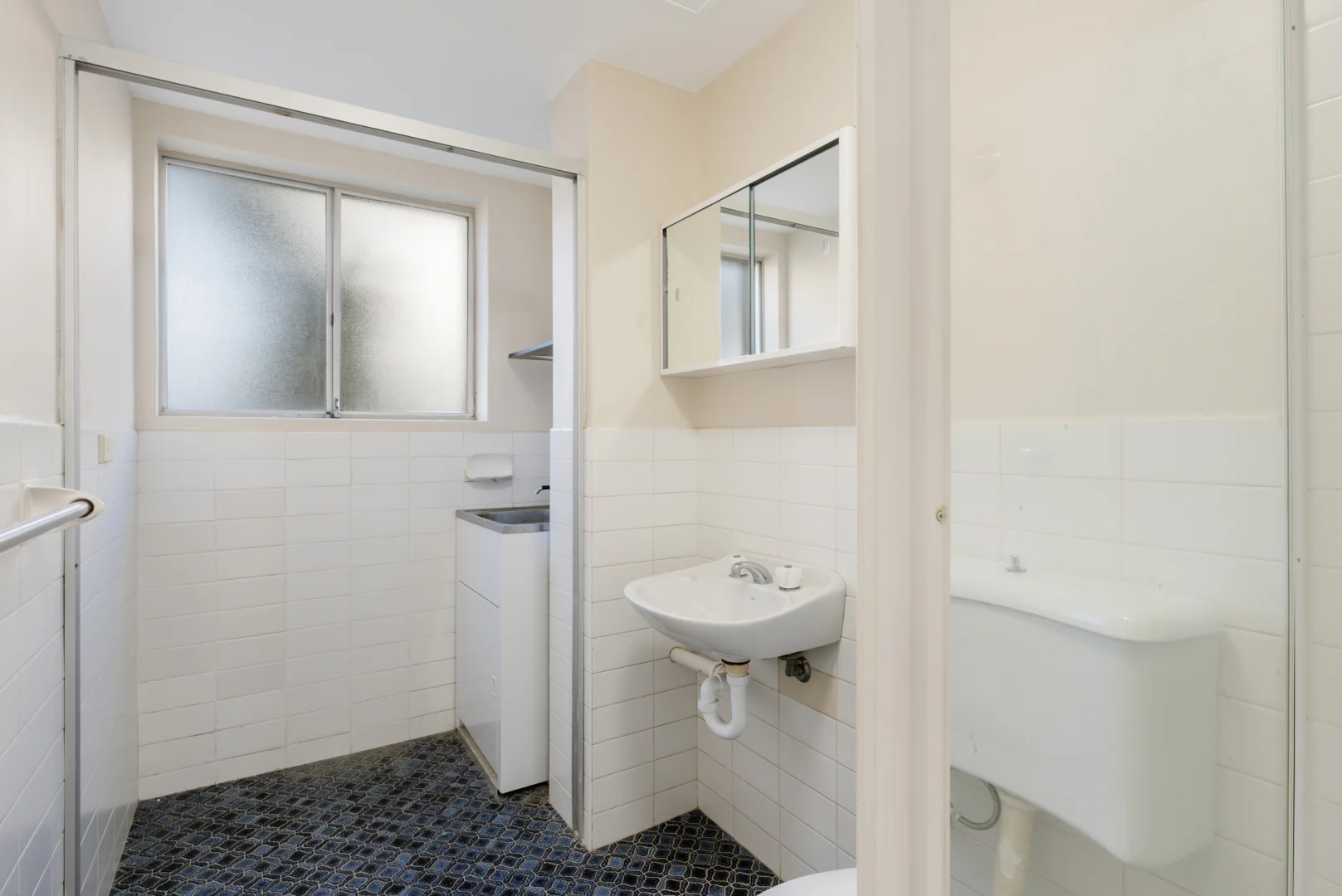 Additional image 5 of 14/43 Ocean View Road, Freshwater NSW 2096