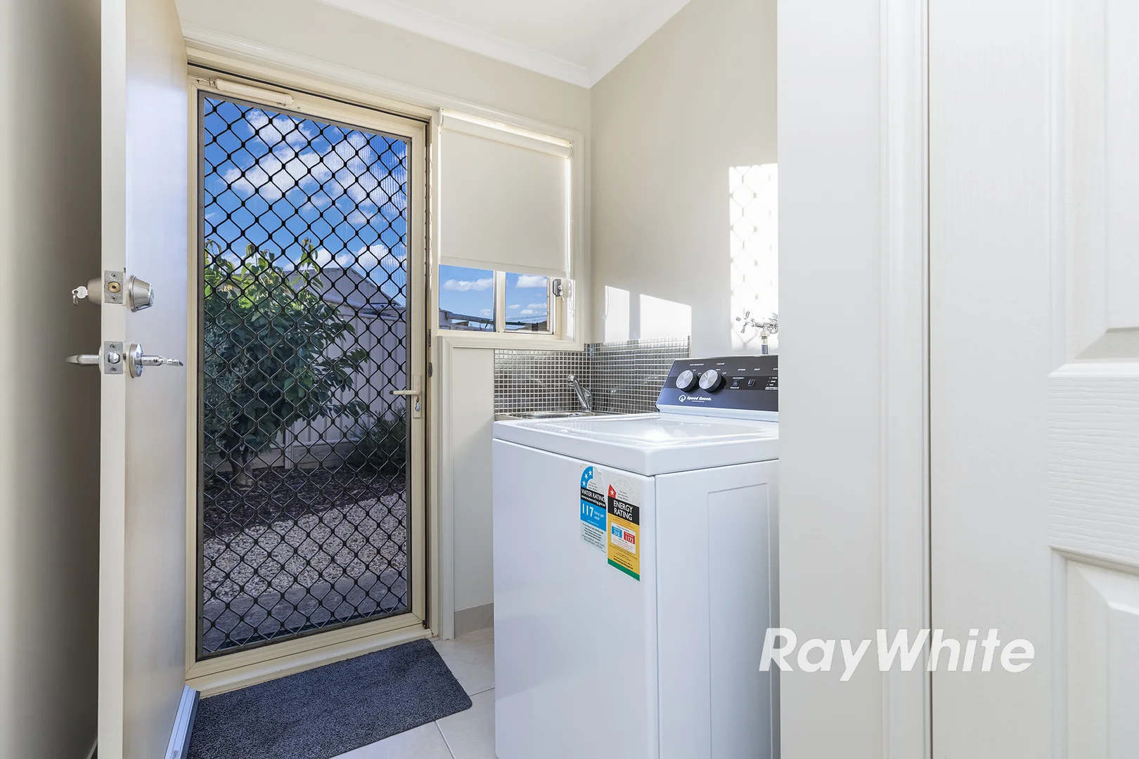 Additional image 15 of 23 Elizabeth St, Kangaroo Flat VIC 3555