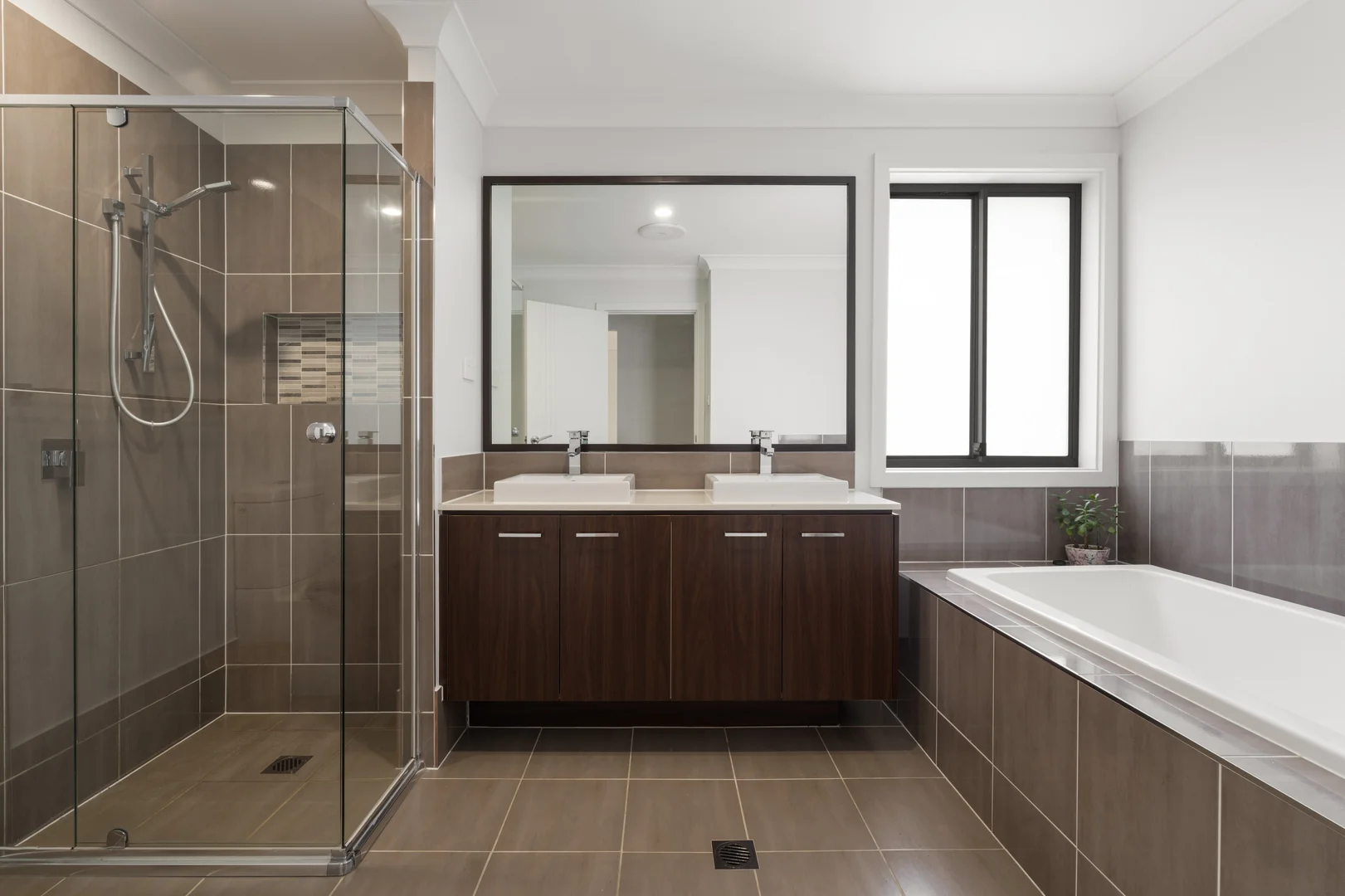 Additional image 14 of 19 Chamberlain Way, Harrington Park NSW 2567