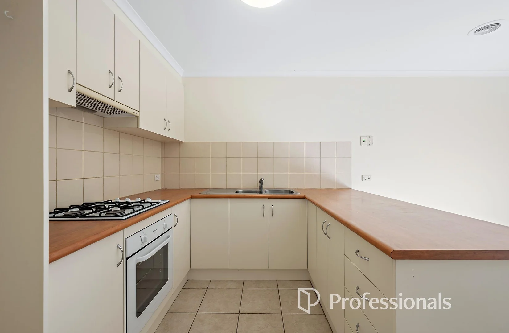 Additional image 6 of 3/5 Pleasant Street, Kilsyth VIC 3137