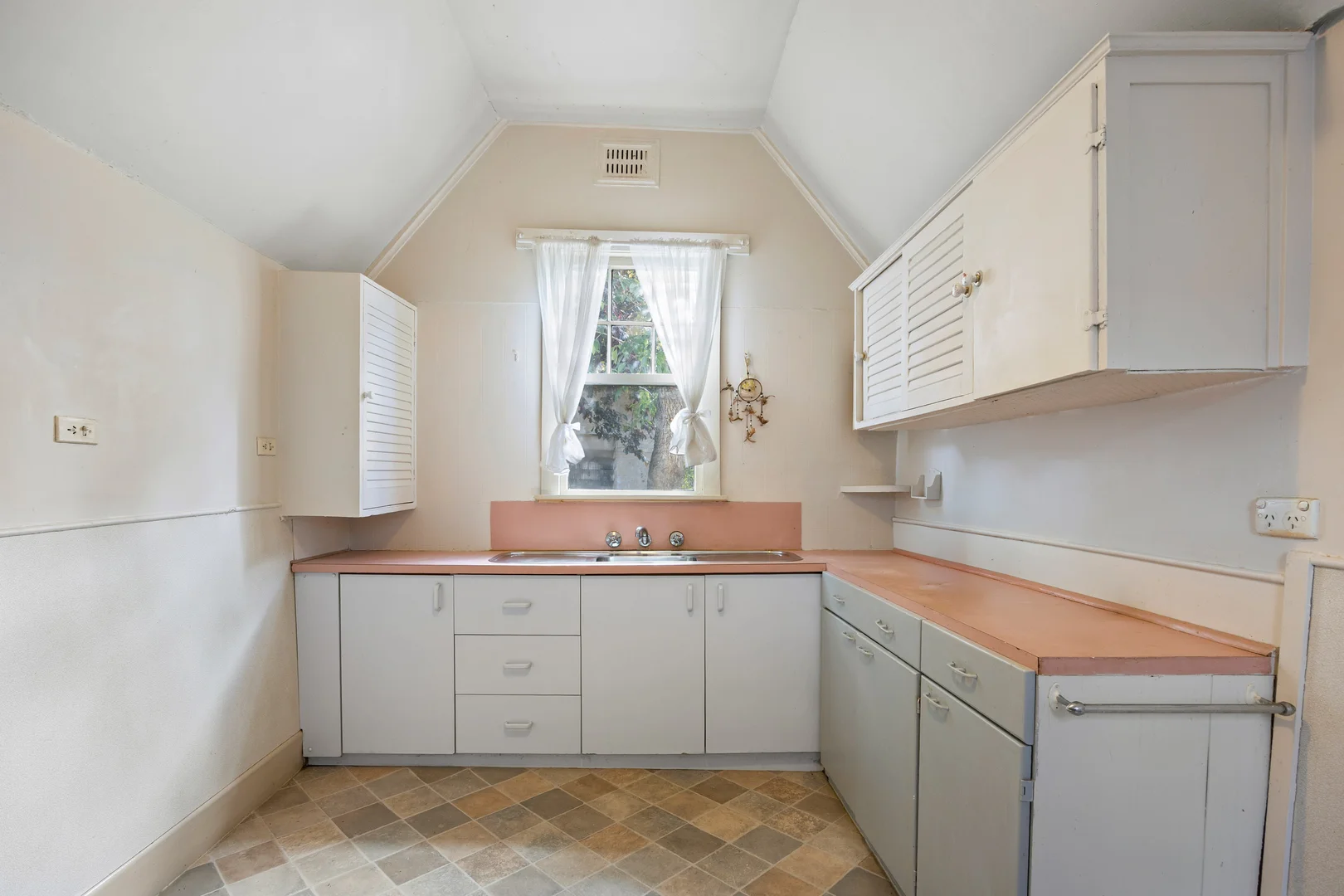 Additional image 6 of 10 James Street, Golden Point VIC 3350