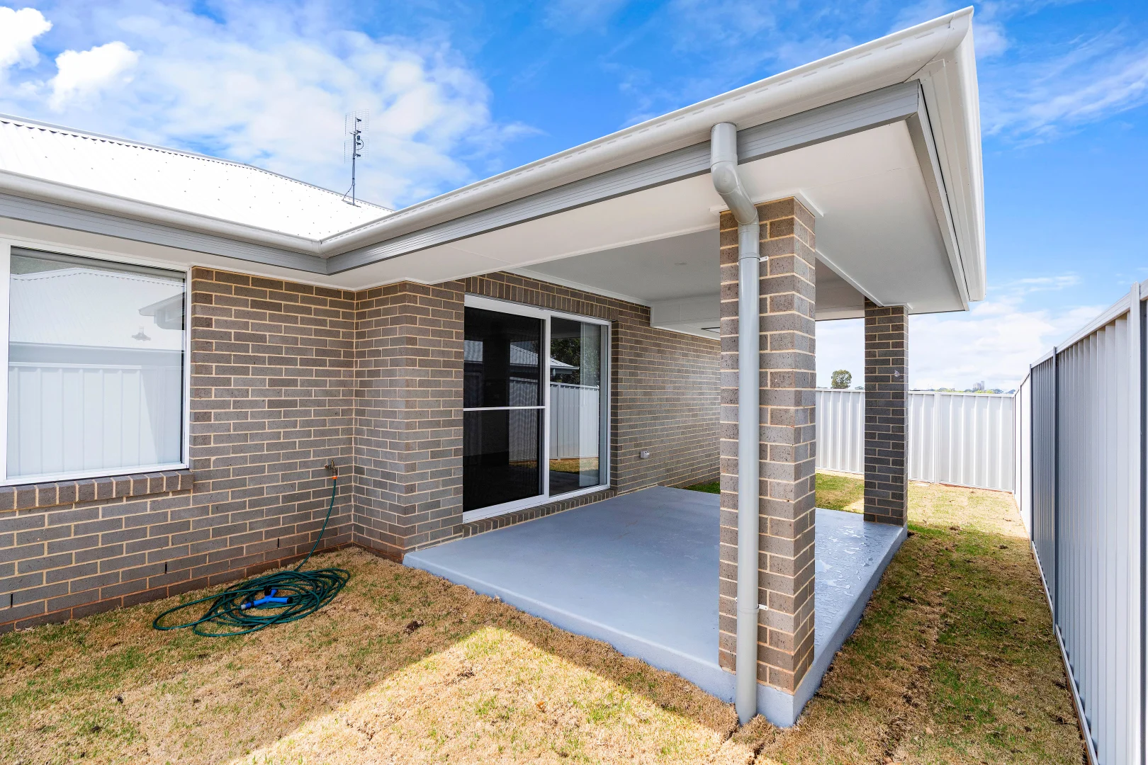 Additional image 12 of 2 Becker St, Temora NSW 2666