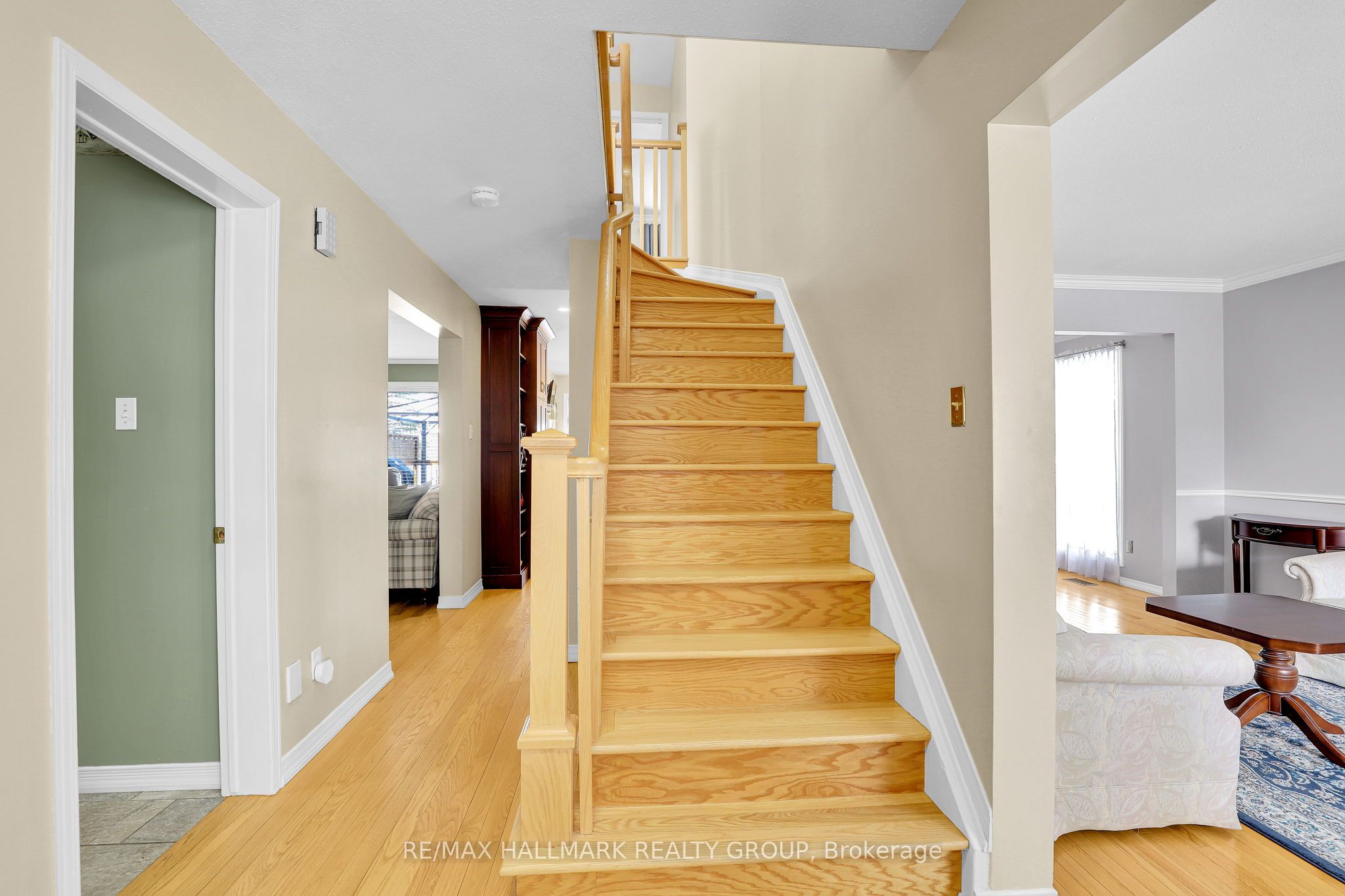 Additional image 4 of 1589 Champneuf Drive, Ottawa, ON, K1C 6B6