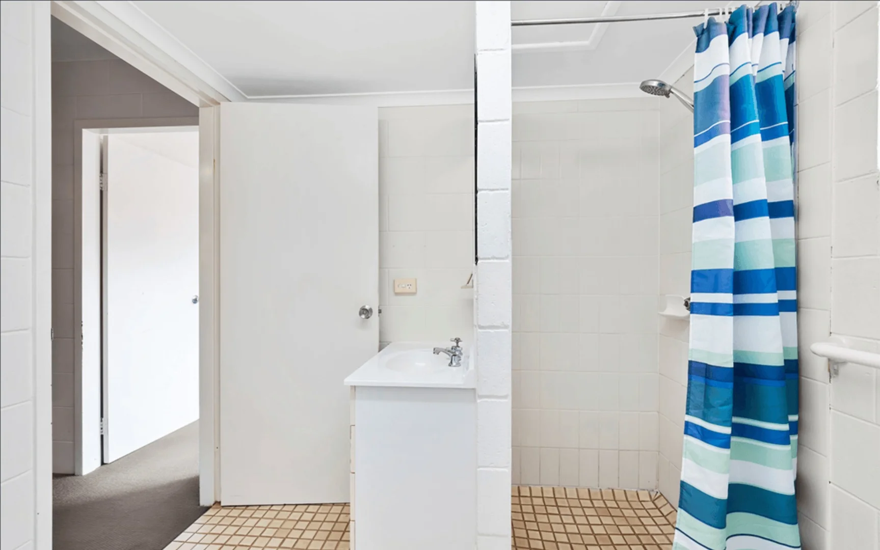 Additional image 8 of 9/235-237 Mcleod Street, Cairns North QLD 4870