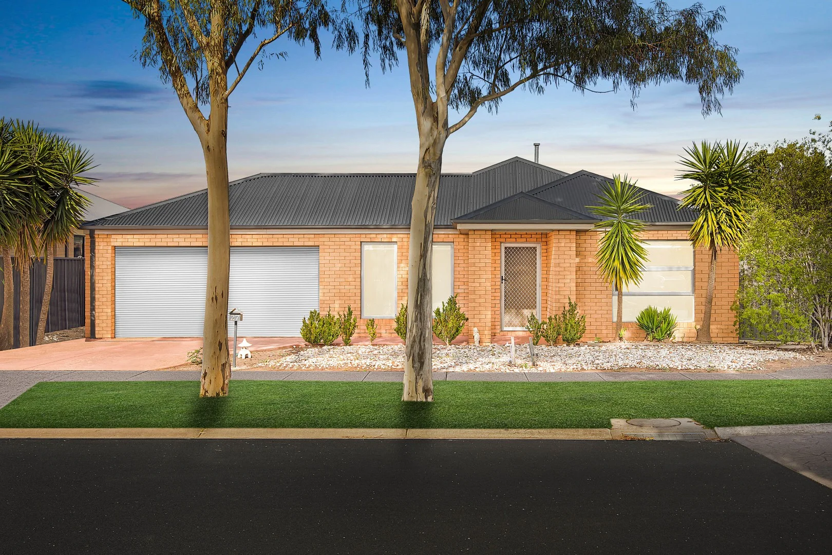 27 Bungalook Street, Manor Lakes VIC 3024