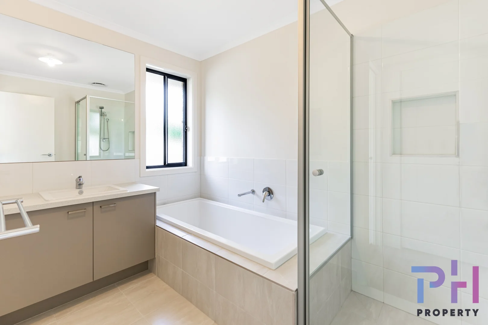 Additional image 5 of 1/76 Taylor Street, Ascot VIC 3551