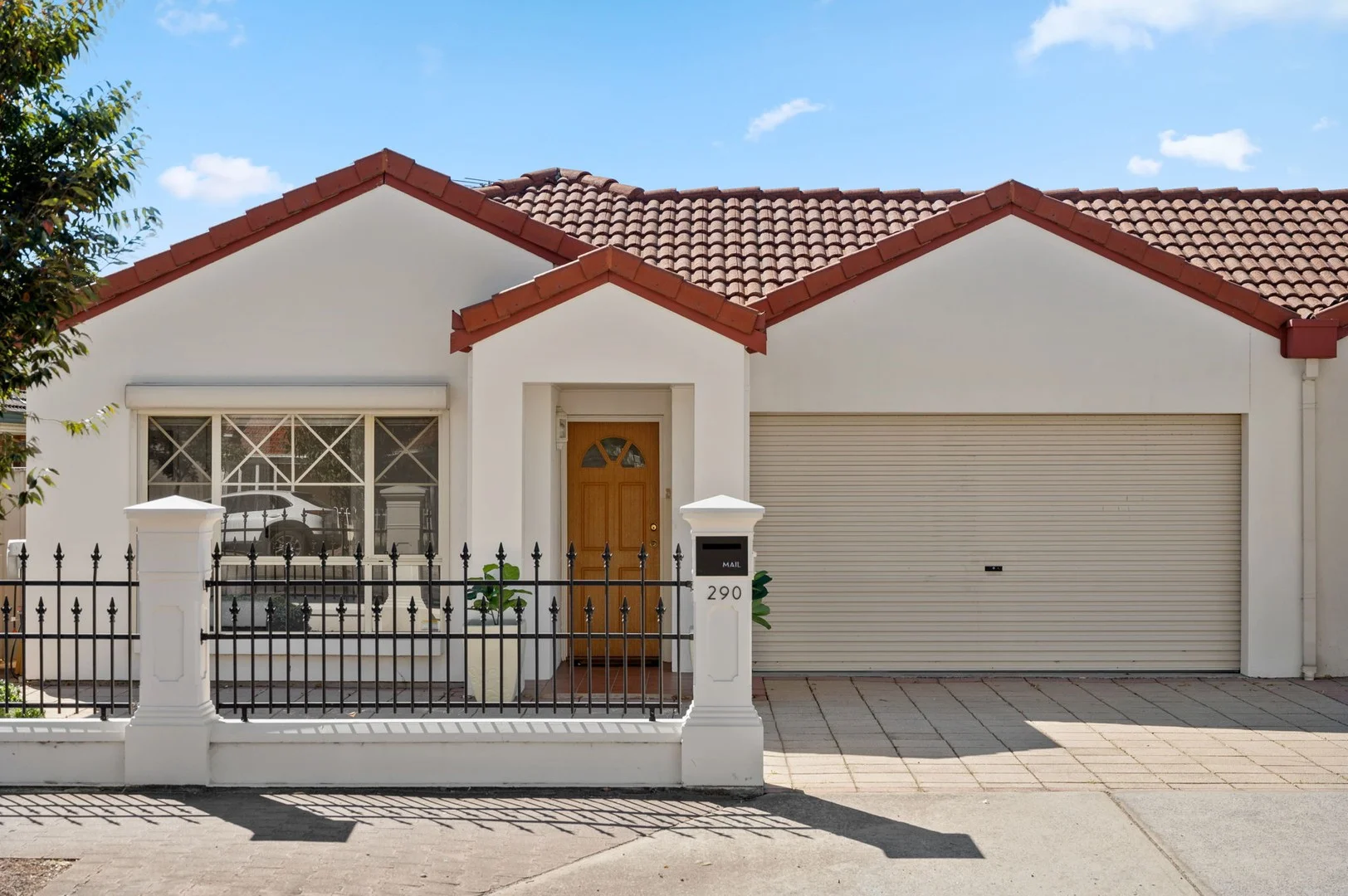 290 Oaklands Road, Park Holme SA 5043