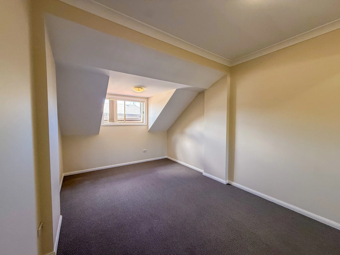 Additional image 11 of 2/172 Glossop Street, St Marys NSW 2760
