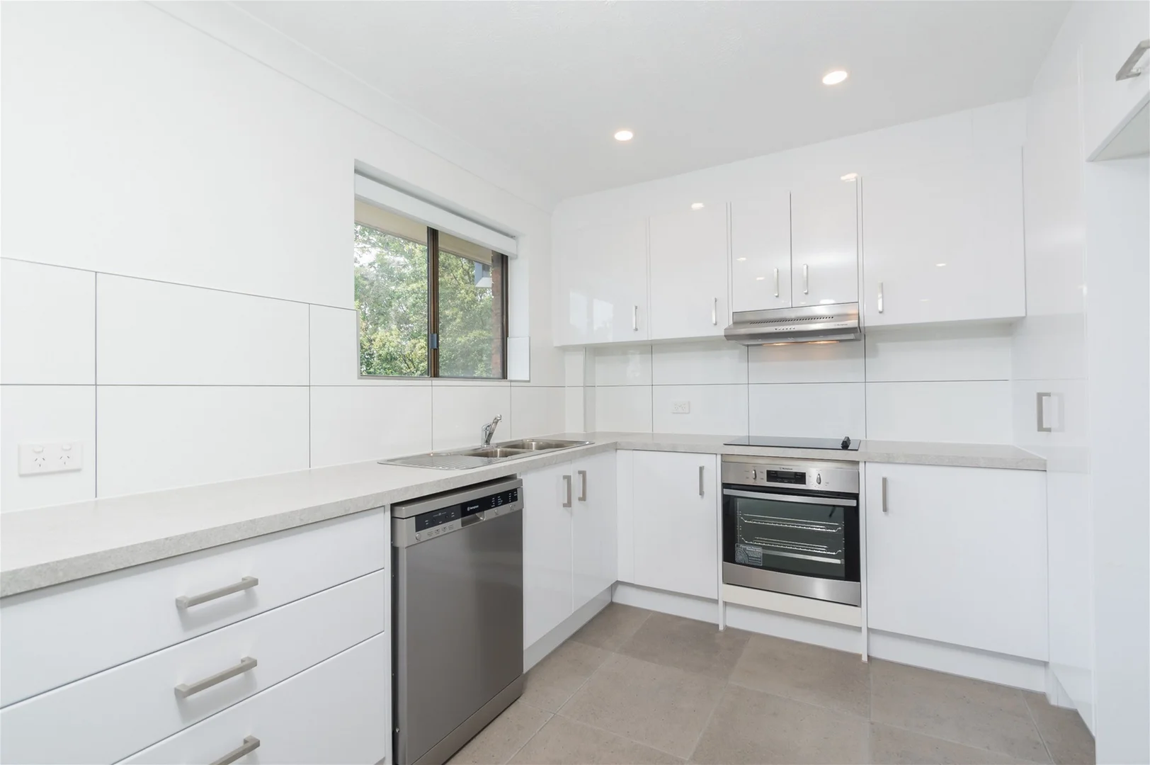 Additional image 3 of 8/12 Crown Street, Holland Park West QLD 4121