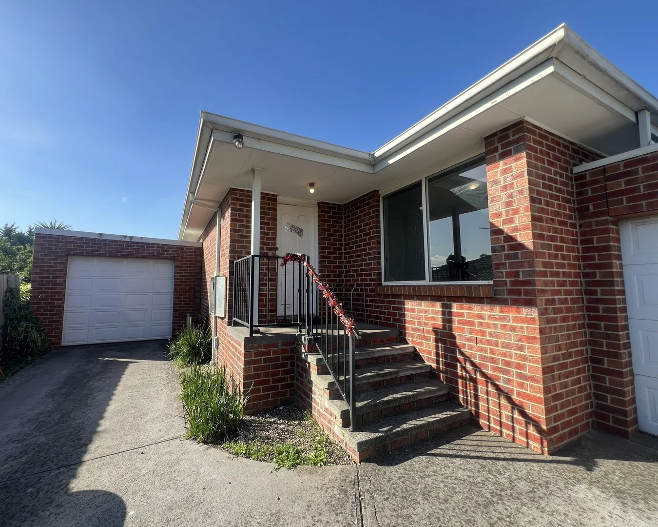 2/11 Grandview Avenue, Mulgrave VIC 3170