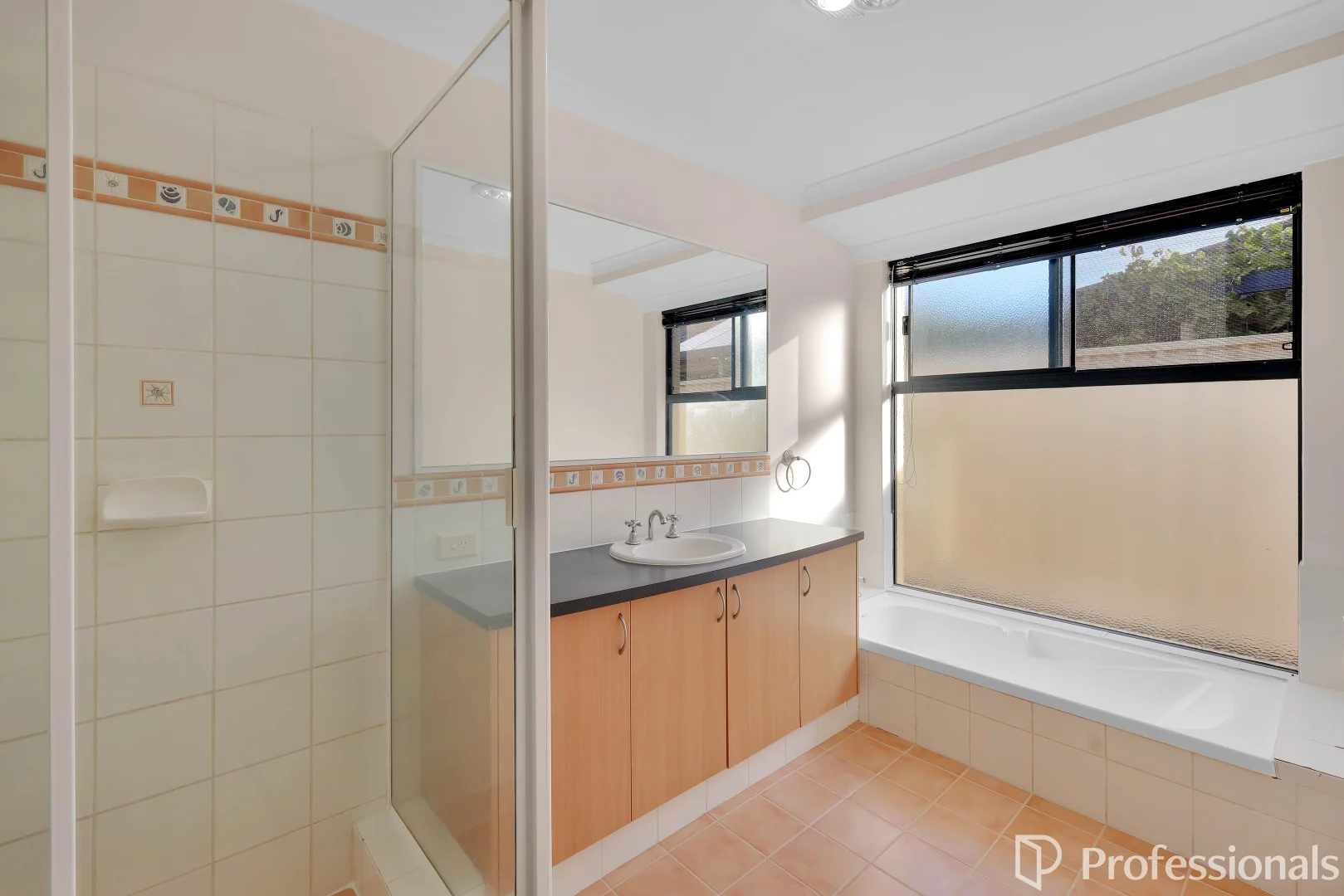 Additional image 34 of 14 Darwinia Loop, Canning Vale WA 6155