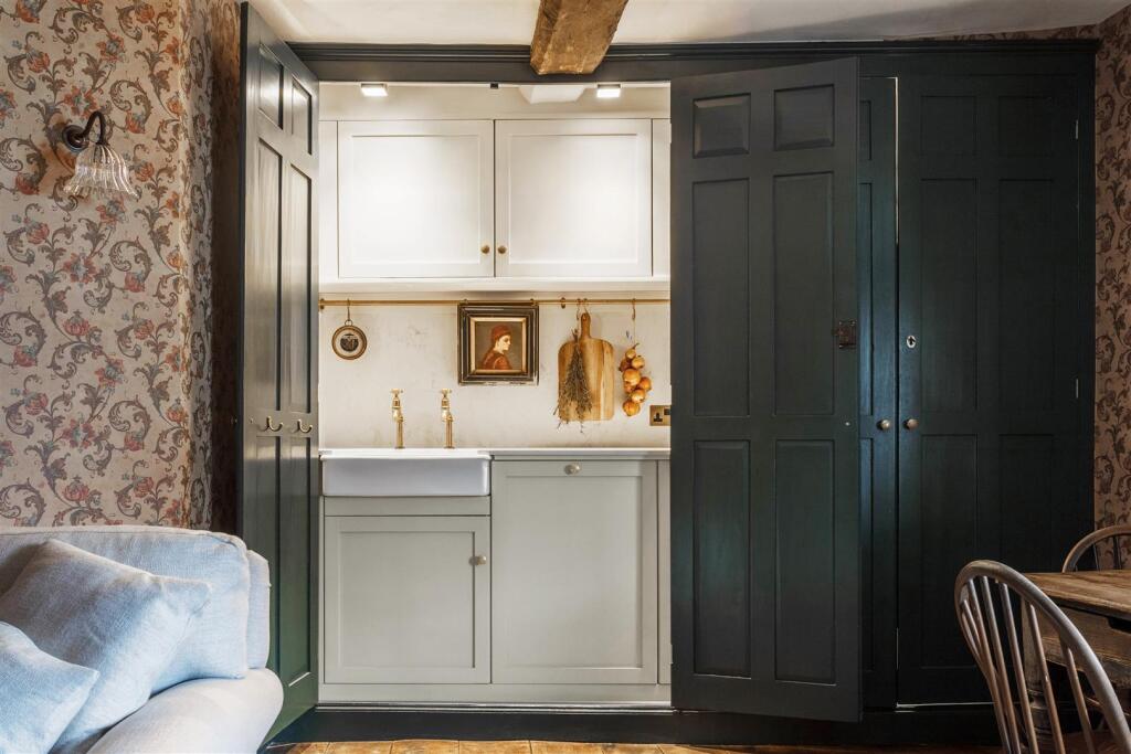 Additional image 12 of First Floor Apartment at High Street, Coleshill, Birmingham