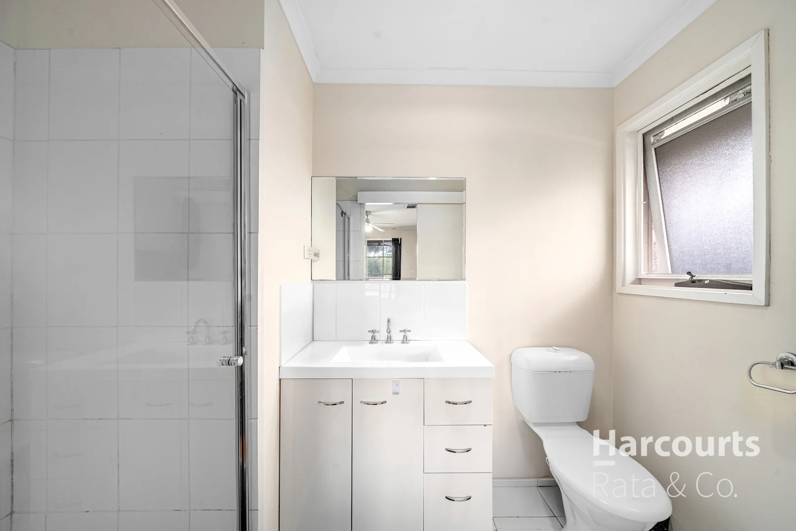 Additional image 10 of 1 Dalray Close, Mill Park VIC 3082