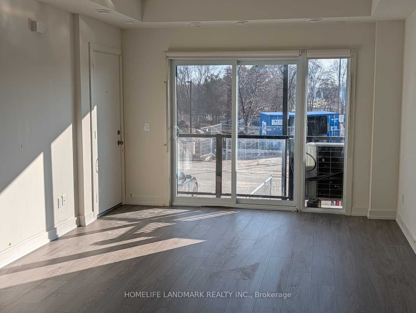 203B-16 Melbourbe Avenue, St. Catharines, ON, L2P 3J8