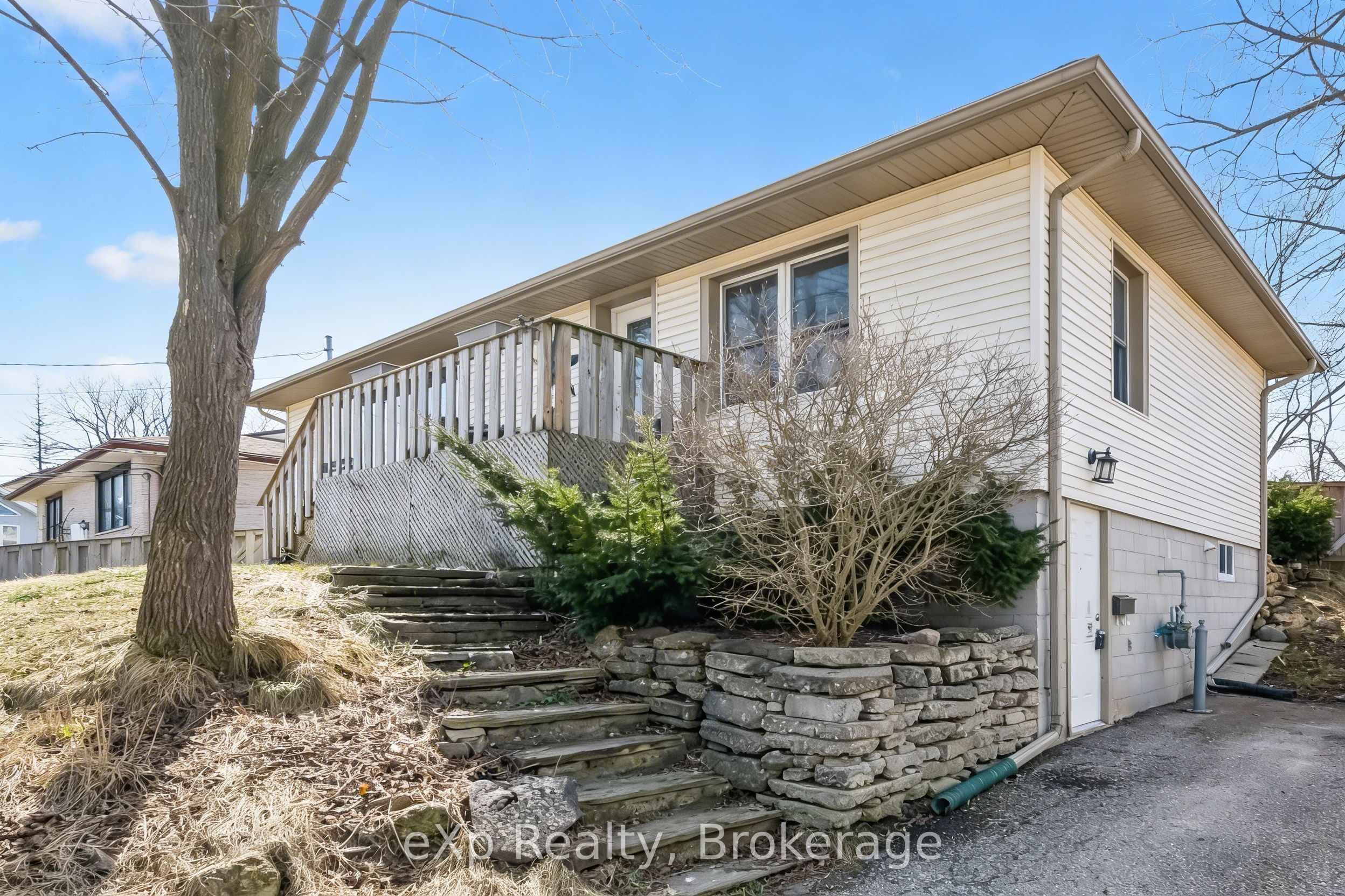 Additional image 2 of 184 Stevenson Street N, Guelph, ON, N1E 5A8