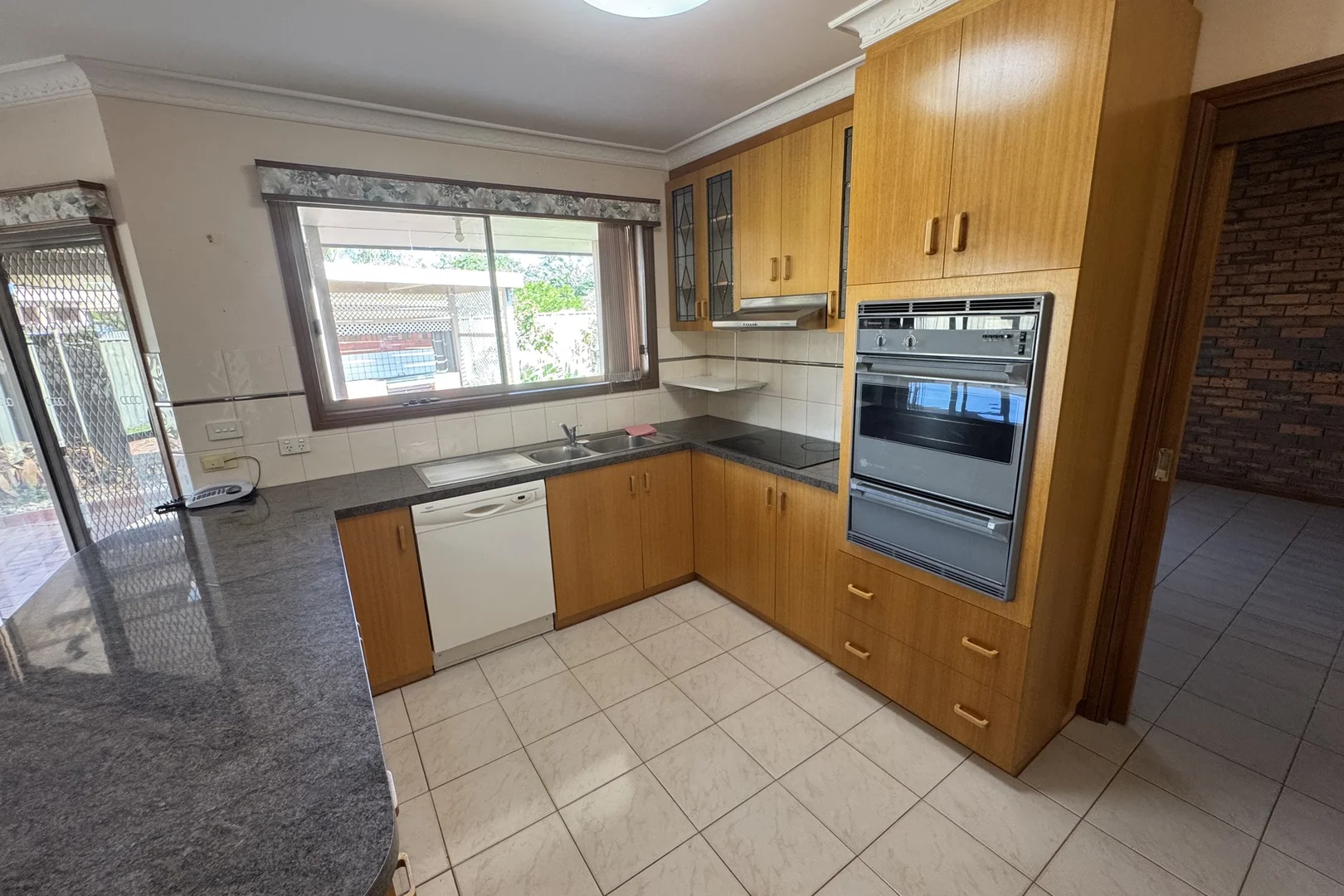 6 Brack Court, Shepparton VIC 3630 photo 3