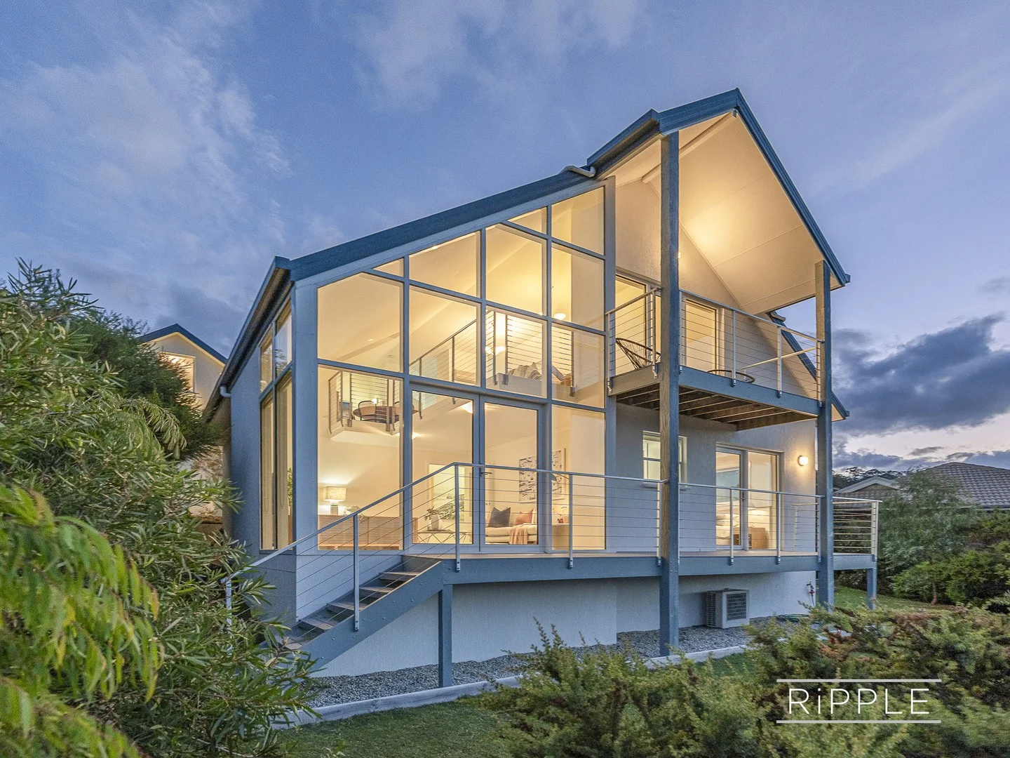 27 Tahune Crescent, Blackmans Bay TAS 7052