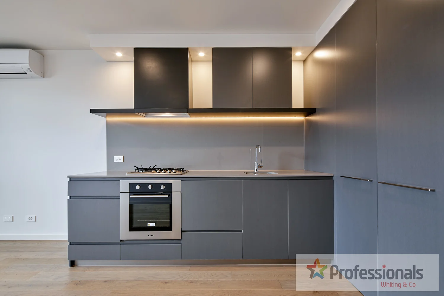 504/16-18 Grey Street, St Kilda VIC 3182