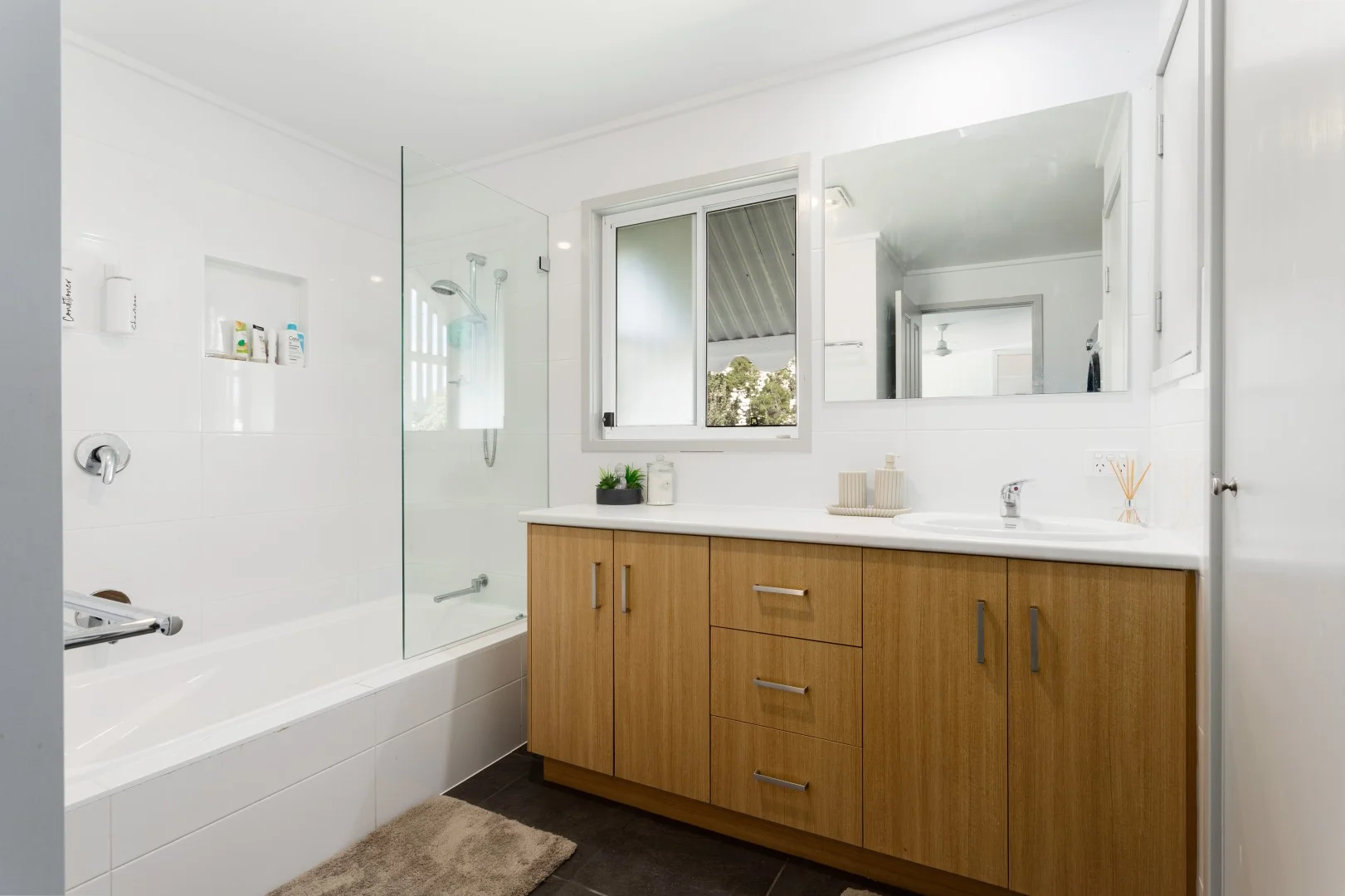 Additional image 9 of 20 Woodford Street, One Mile QLD 4305