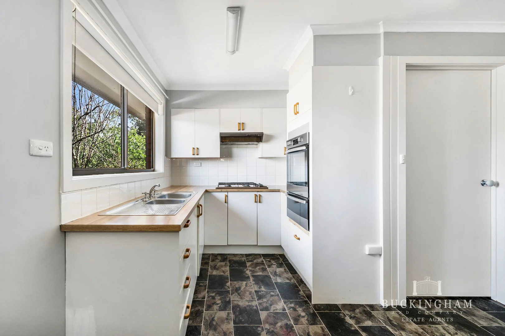 Additional image 3 of 3/11 Woodlands Rise, Yallambie VIC 3085