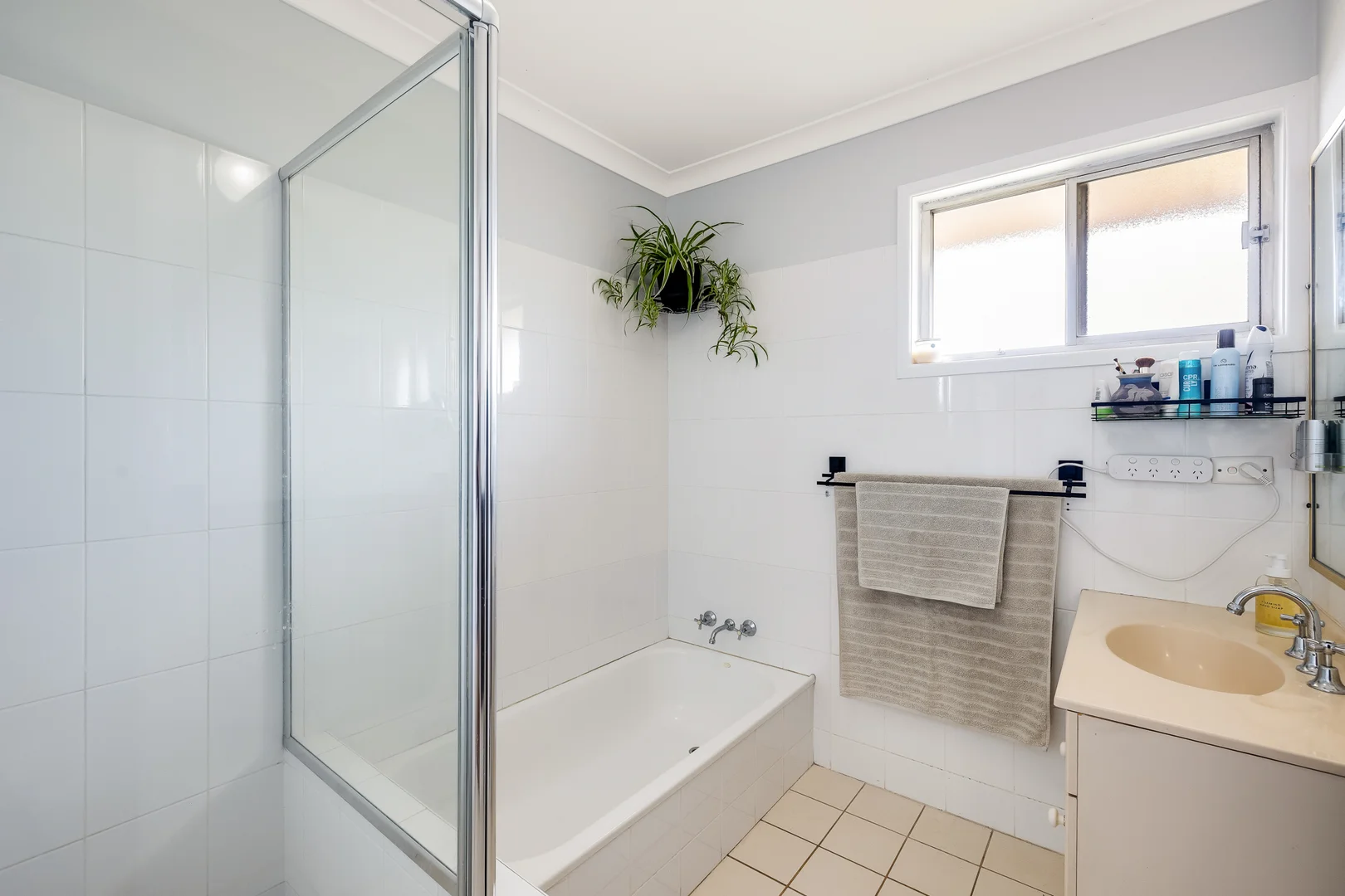 Additional image 10 of 571 Greenwattle Street, Glenvale QLD 4350