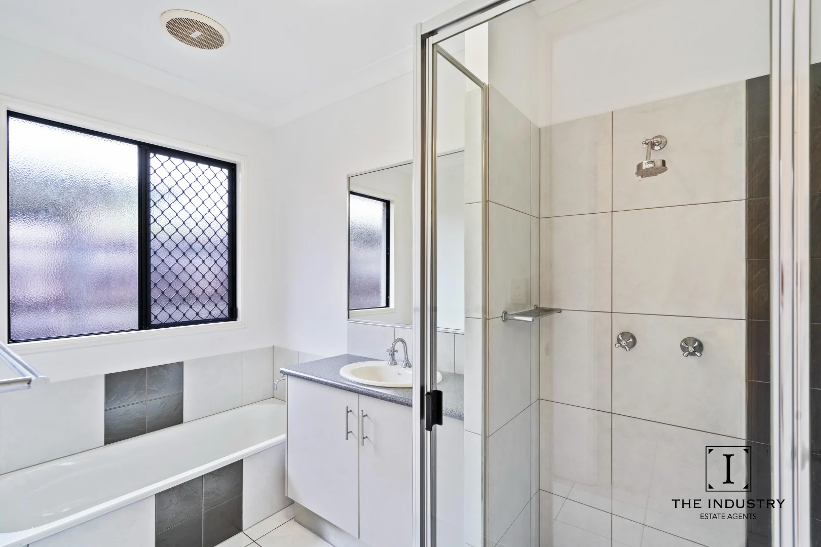Additional image 12 of 11 Finniss Crescent, Bentley Park QLD 4869