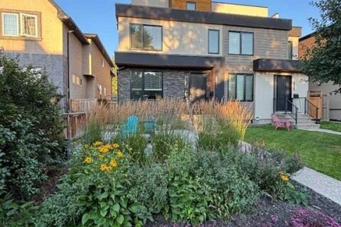 Additional image 8 of 2418 24a Street SW, Calgary, AB, T3E 1W1