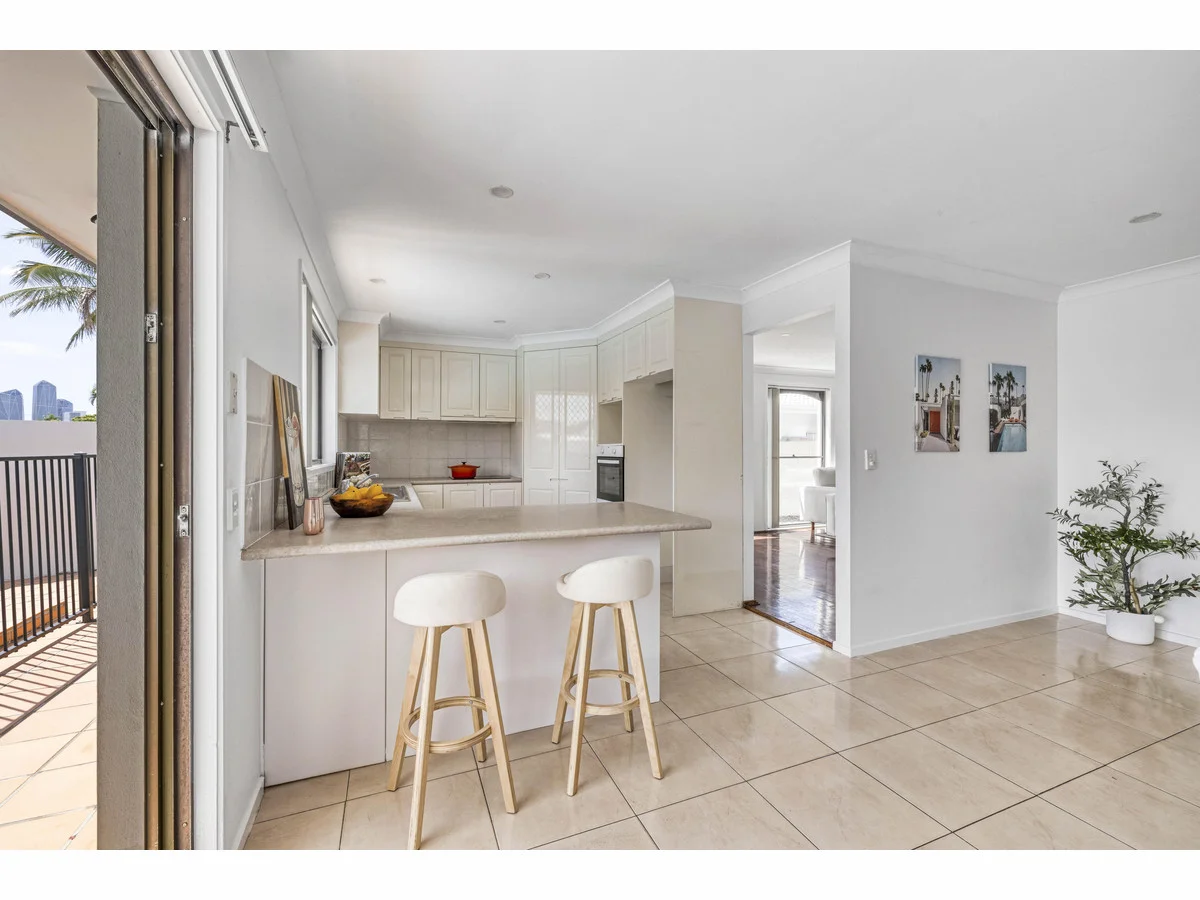 Additional image 10 of 11 Ensenada Court, Broadbeach Waters QLD 4218