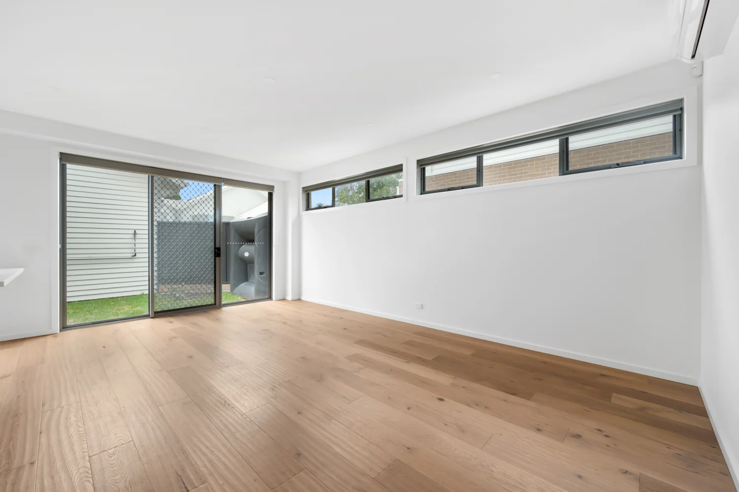 Additional image 3 of 2/66 Blenheim Road, Newport VIC 3015
