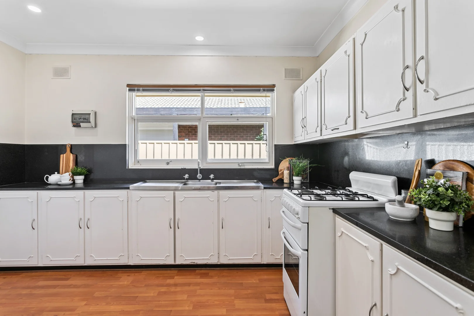 Additional image 4 of 6/1 Giles Avenue, Glenelg SA 5045