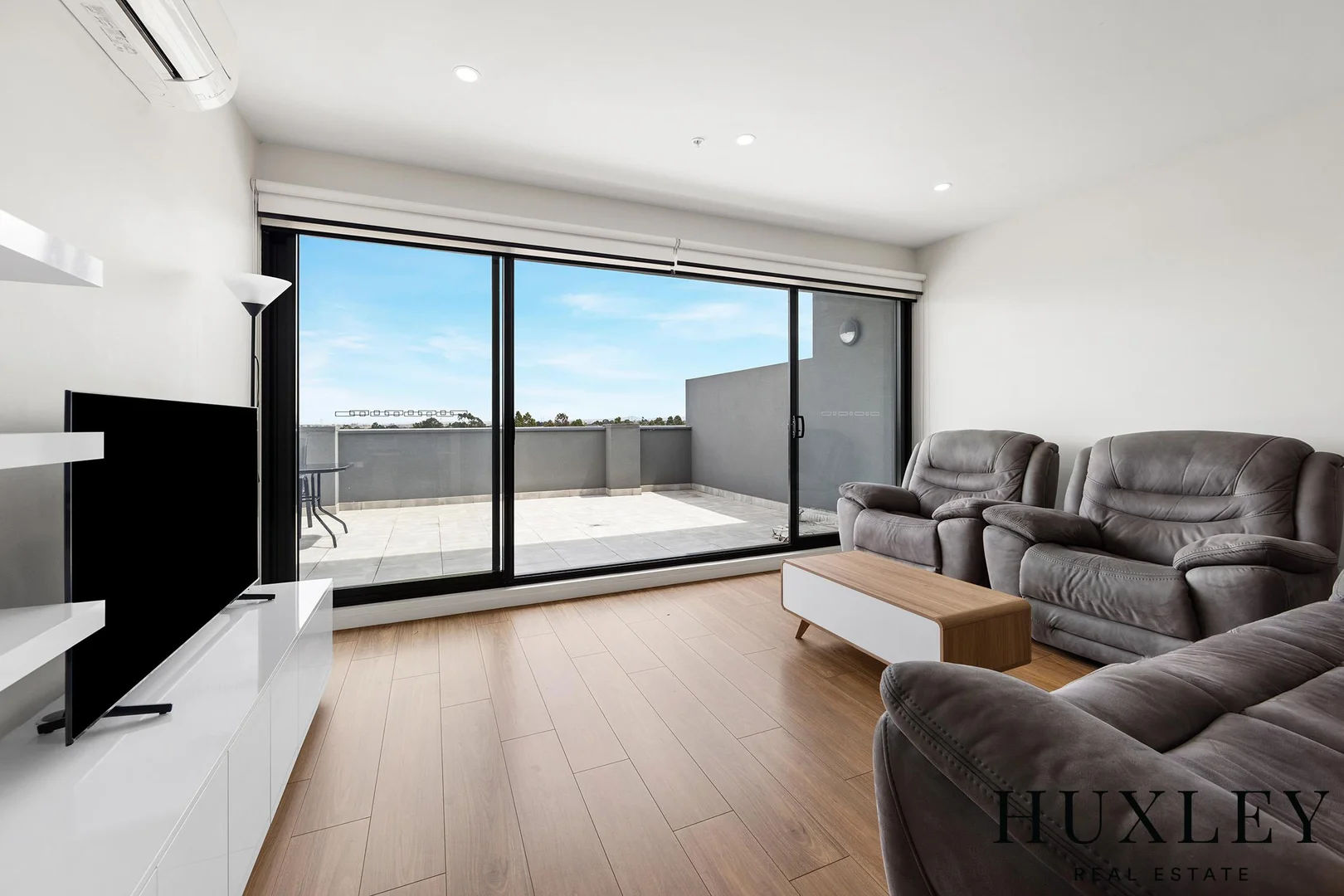 Additional image 4 of 401/9 Commercial Road, Caroline Springs VIC 3023