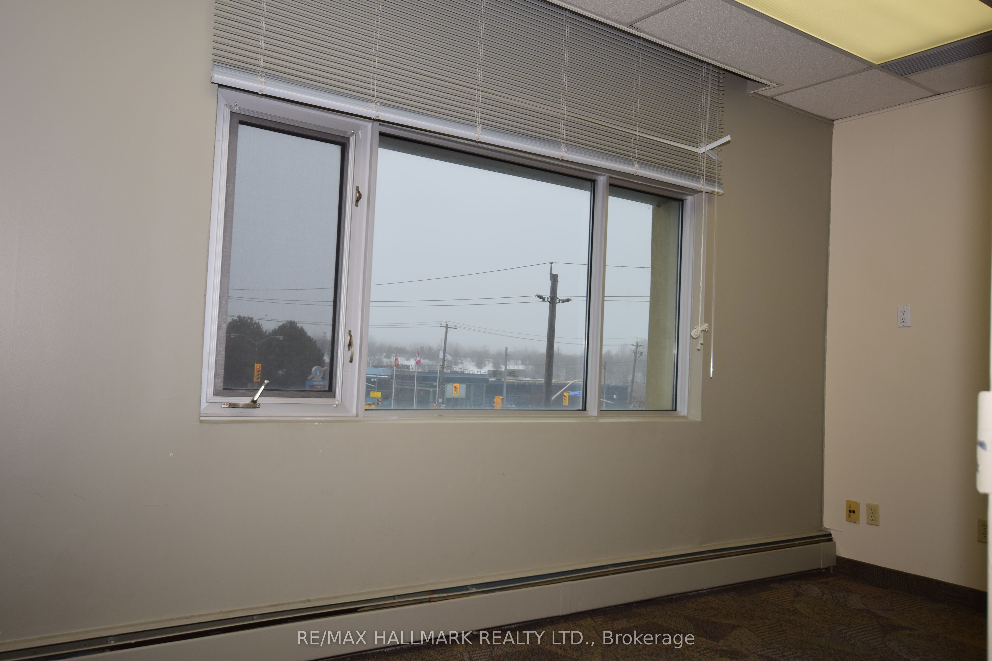 301-1200 Lawrence Avenue E, Toronto, ON, M3A 1E1 photo 4