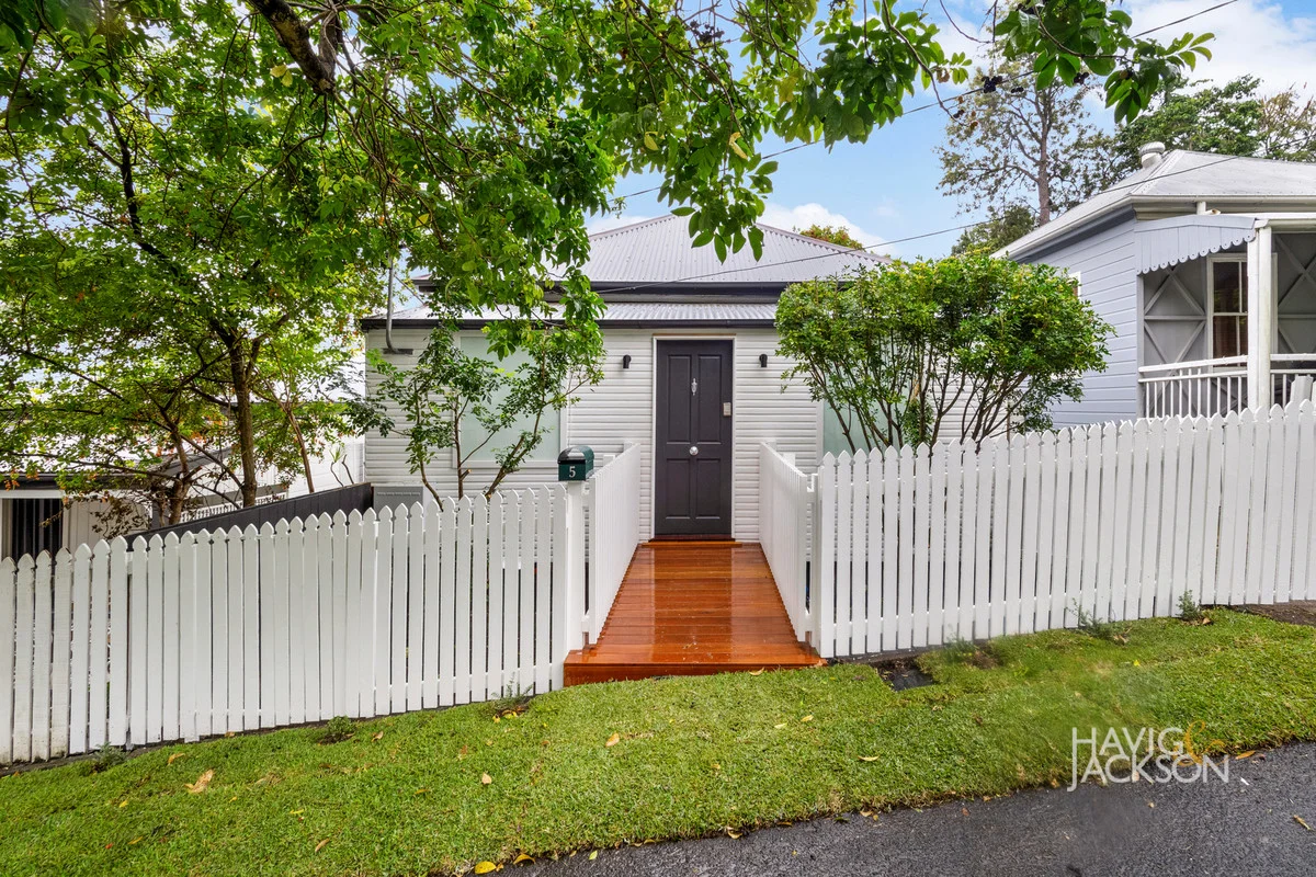 5 Cochrane Street, Paddington QLD 4064