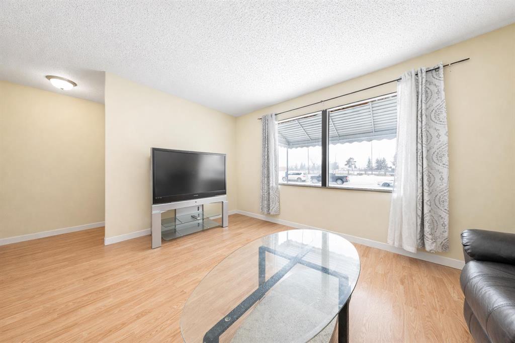 Additional image 4 of 65 Northey Avenue, Red Deer, AB, T4P1R3