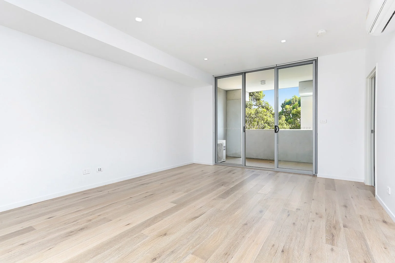 Additional image 2 of 802/27-33 North Rocks Road, North Rocks NSW 2151