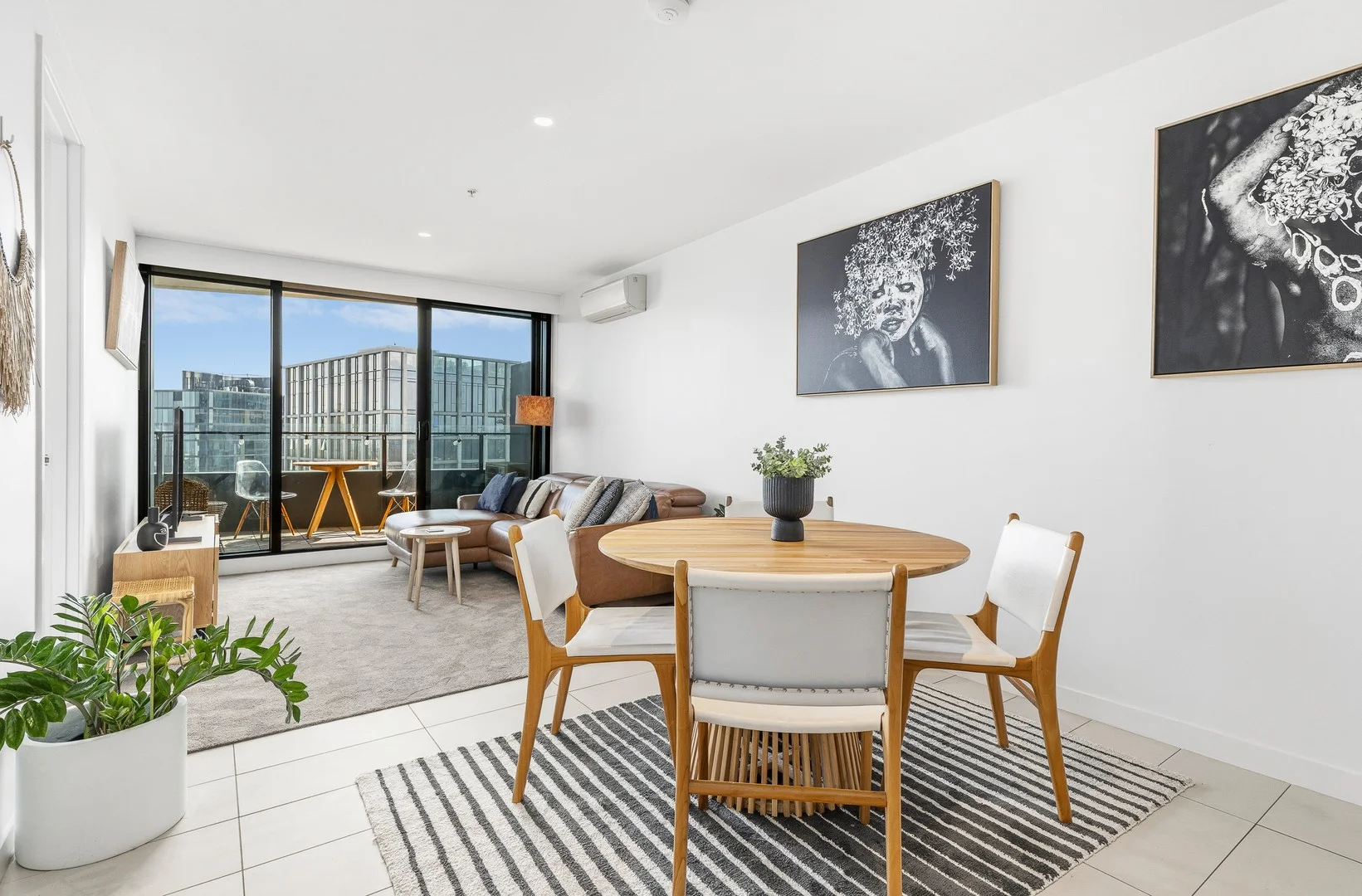 1603/50 Albert Road, South Melbourne VIC 3205