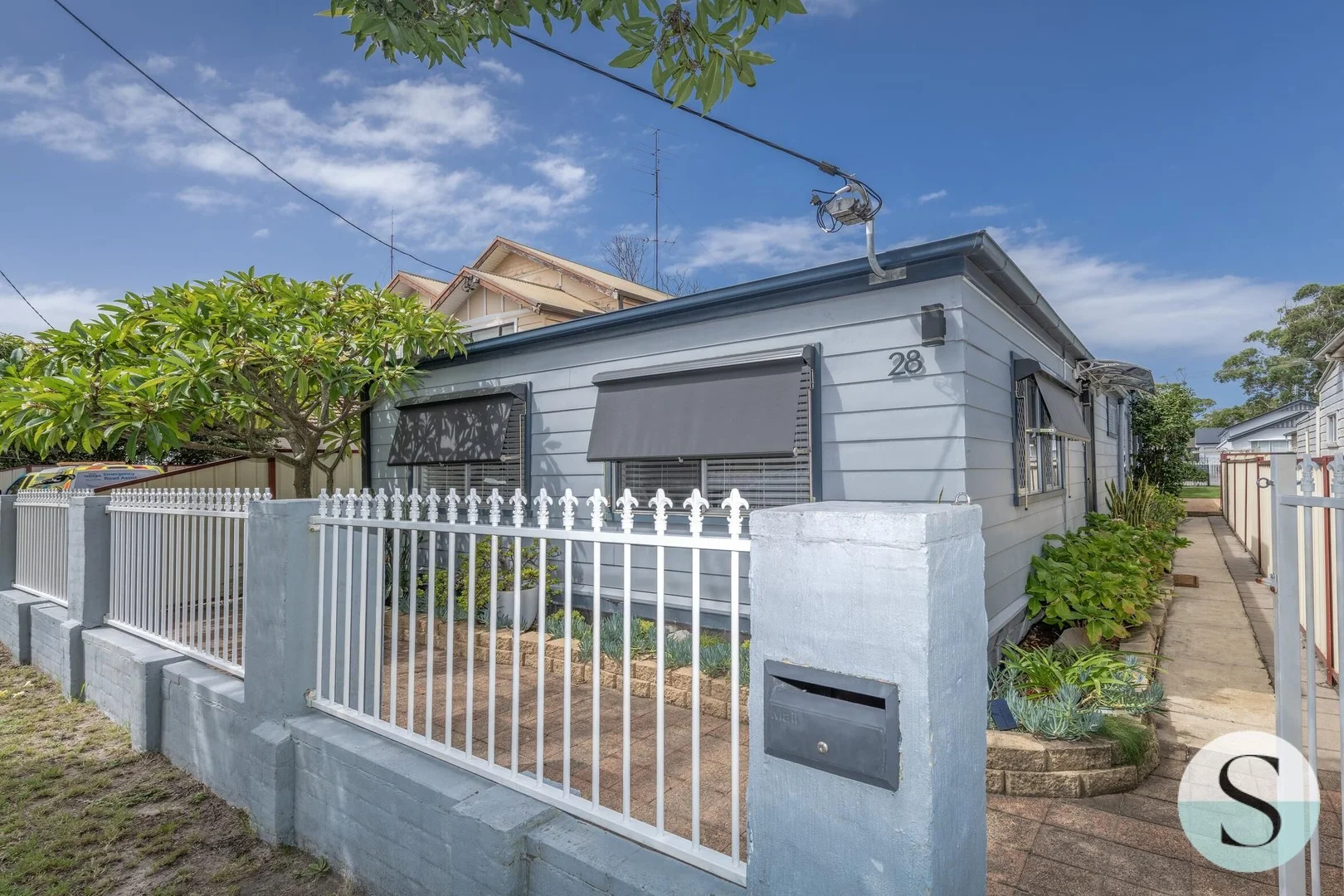 28 Ernest Street, Belmont NSW 2280