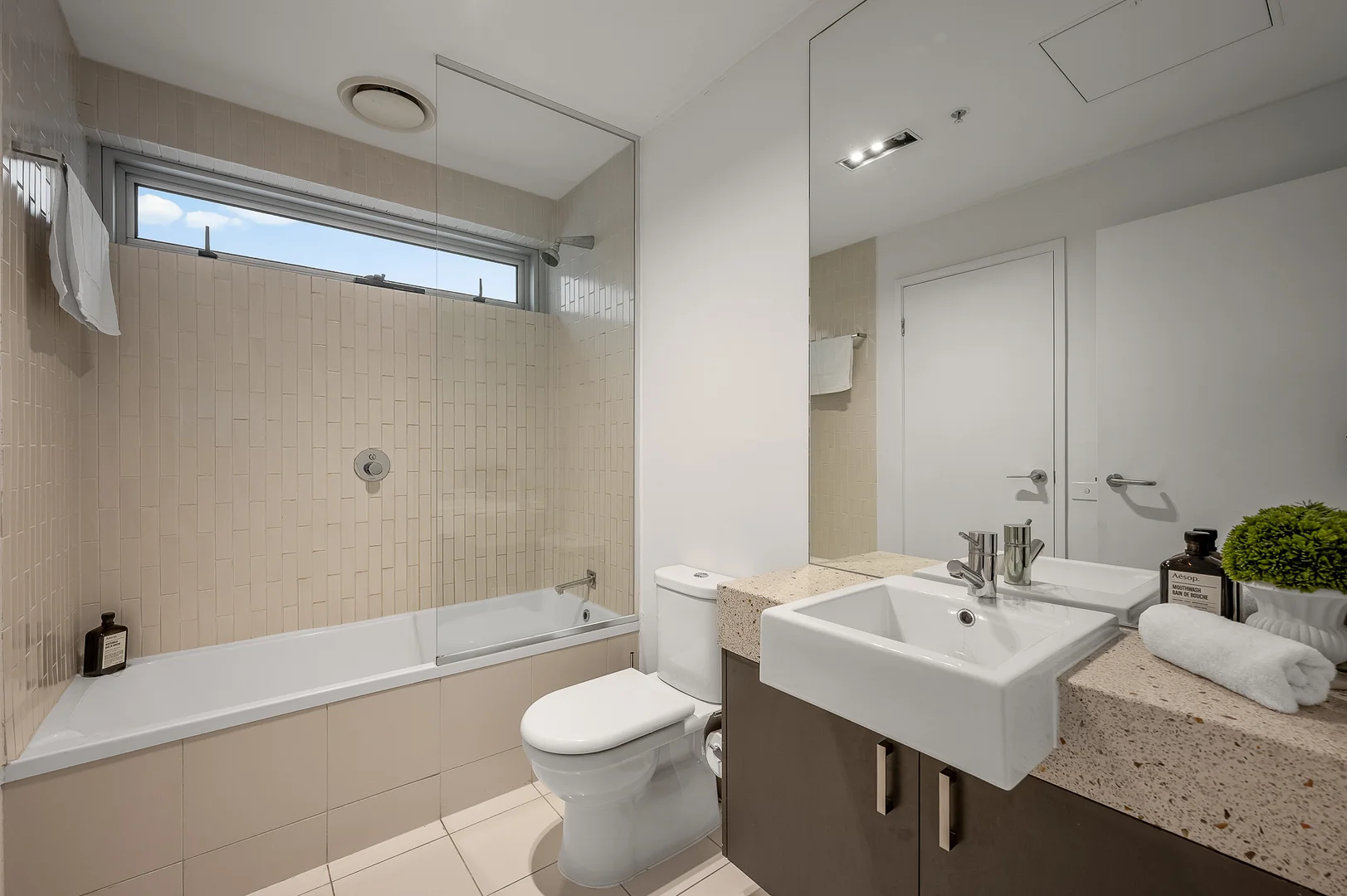 Additional image 12 of 1403/8 Frankin Street Franklin Street, Melbourne VIC 3000