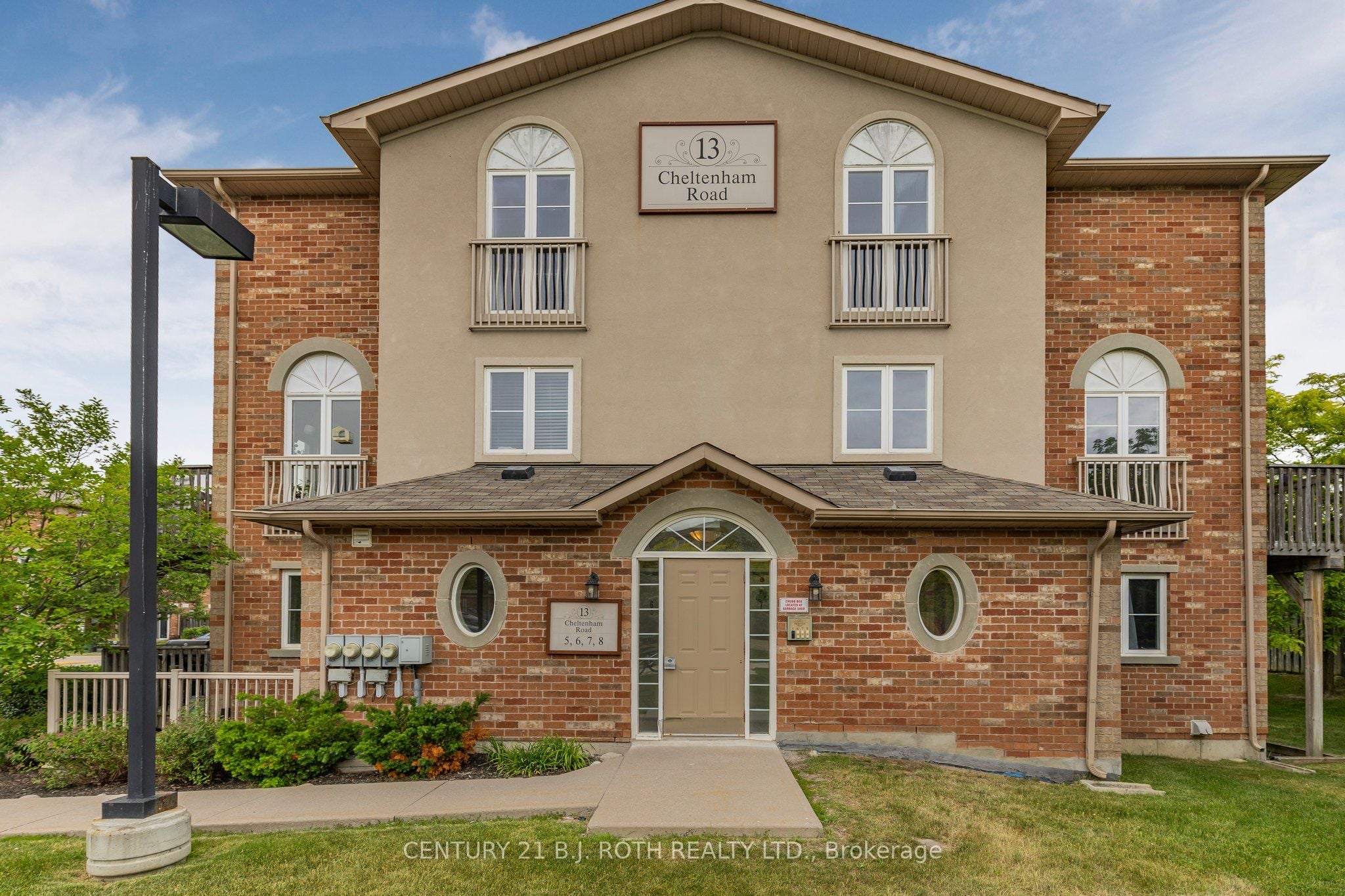 7-13 Cheltenham Road, Barrie, ON, L4M 0E7