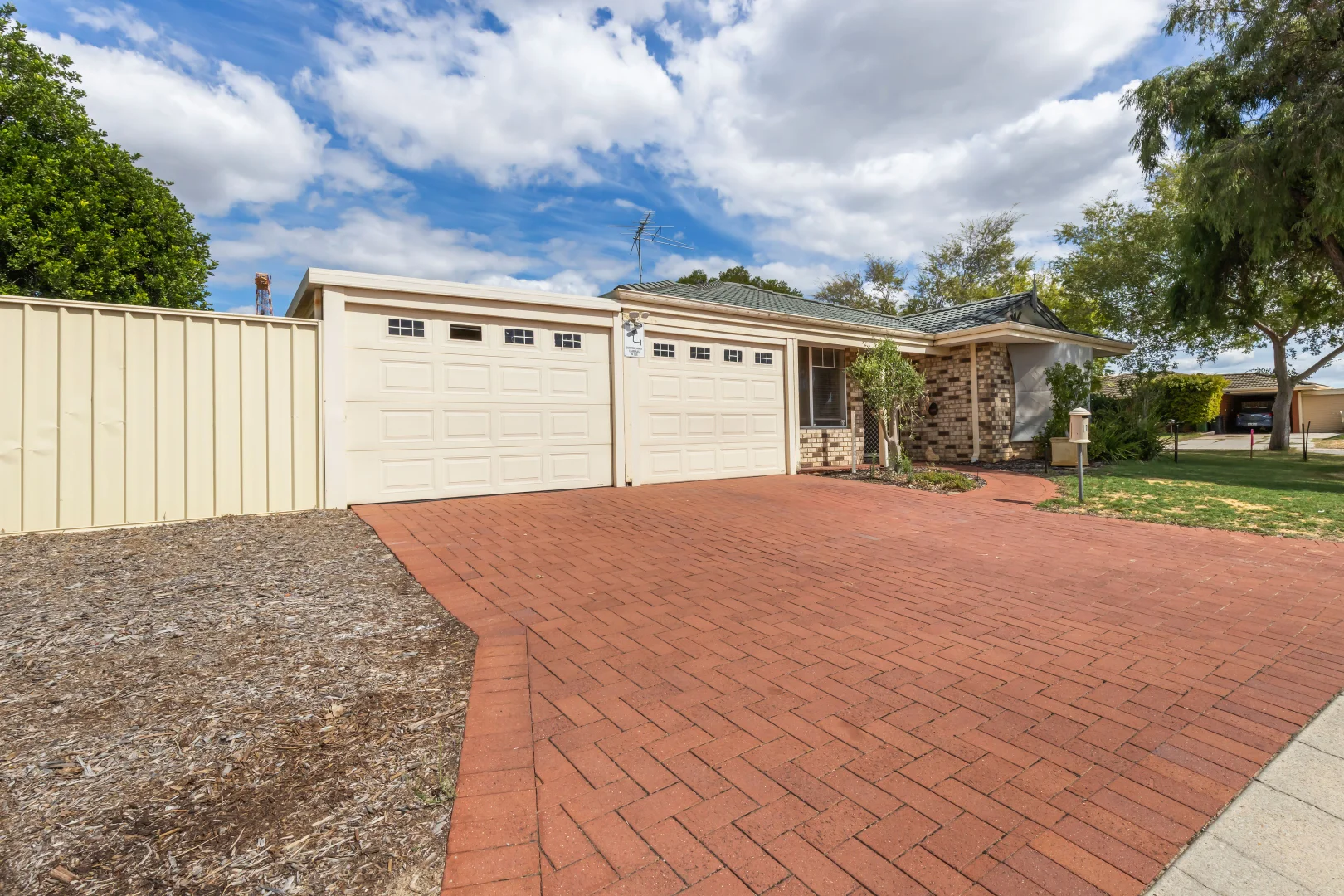 Additional image 2 of 18 Lakewook Cove, Kenwick WA 6107