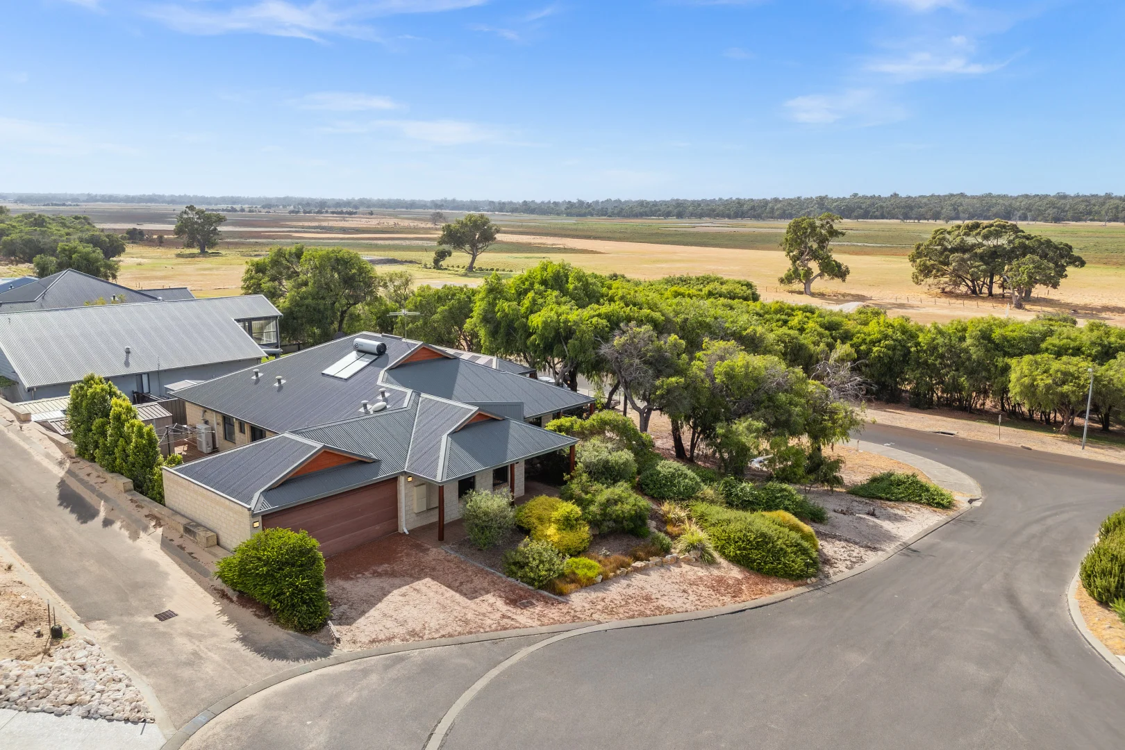 2 Koomal Close, Peppermint Grove Beach WA 6271