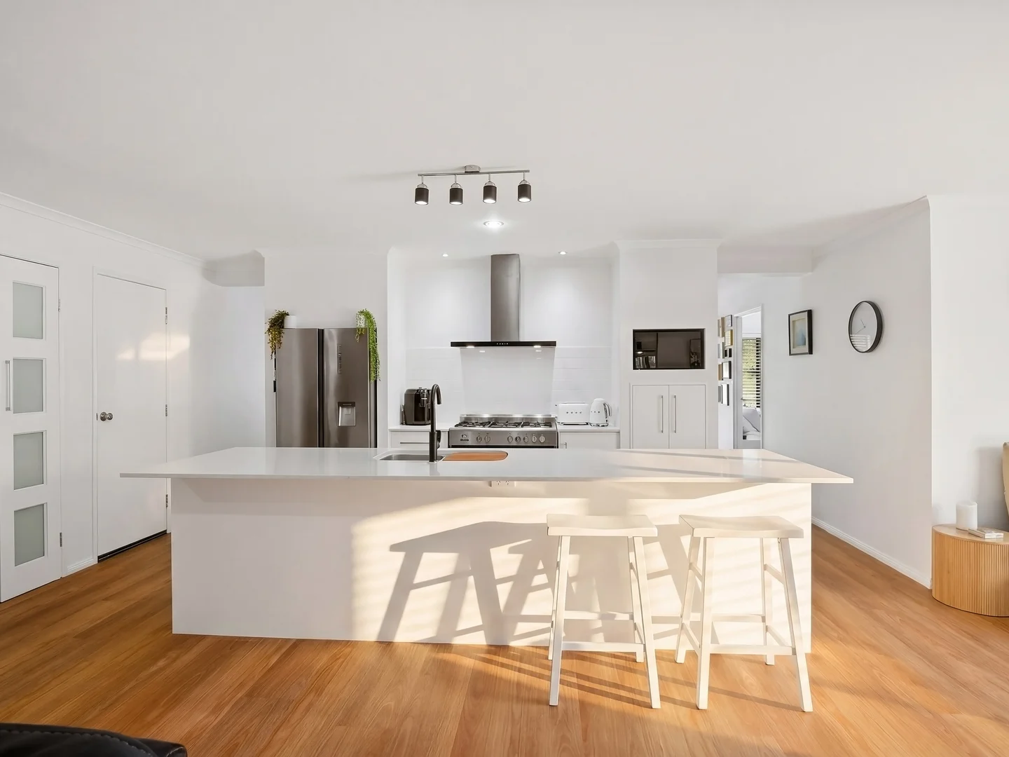 Additional image 4 of 1 Nyoka Court, Elanora QLD 4221