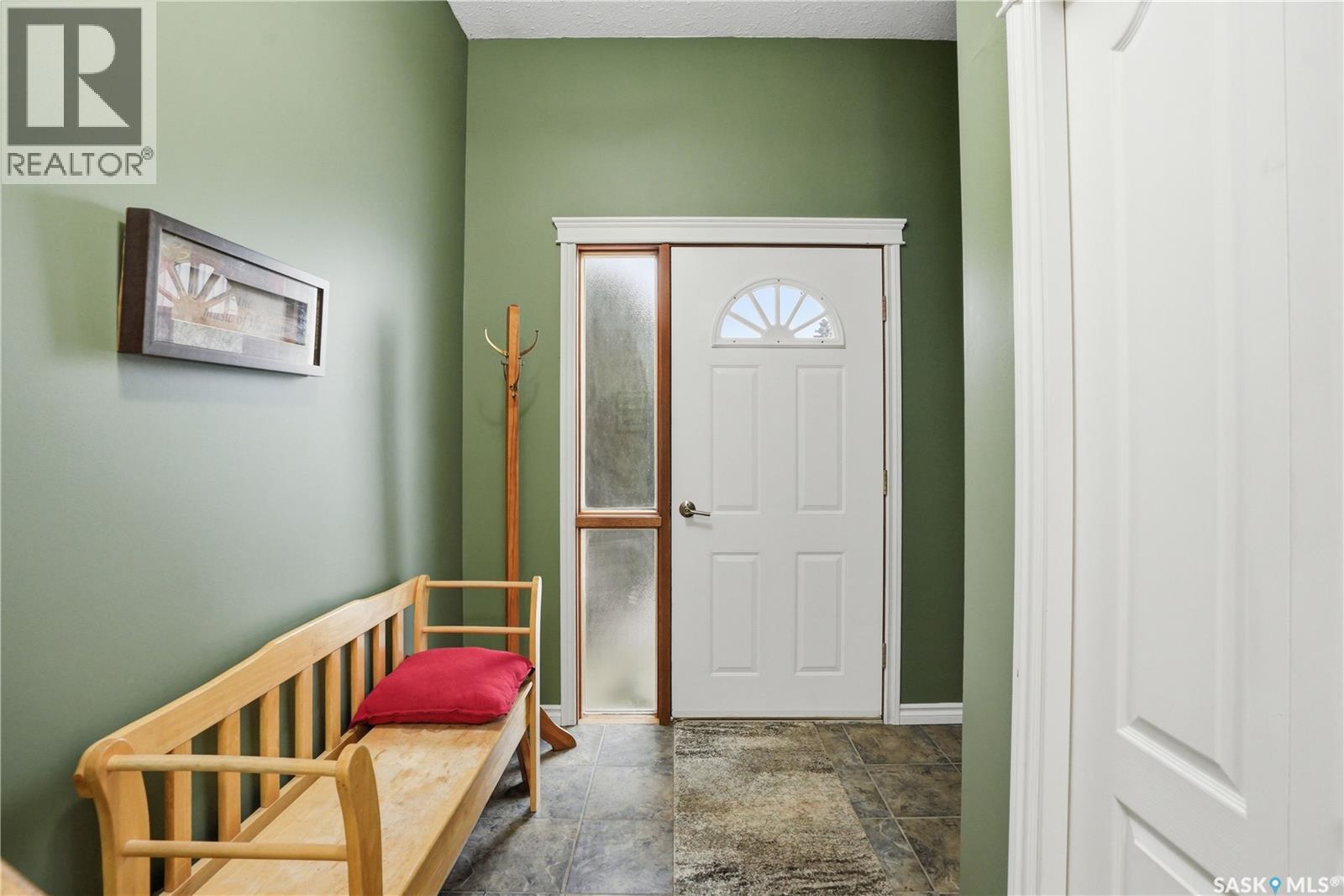 Additional image 3 of 302 Bentham Crescent, Saskatoon, SK, S7N3V4