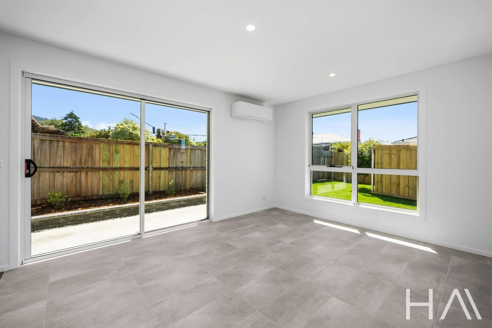 Additional image 3 of 2/8 Kenbrae Avenue, Glenorchy TAS 7010