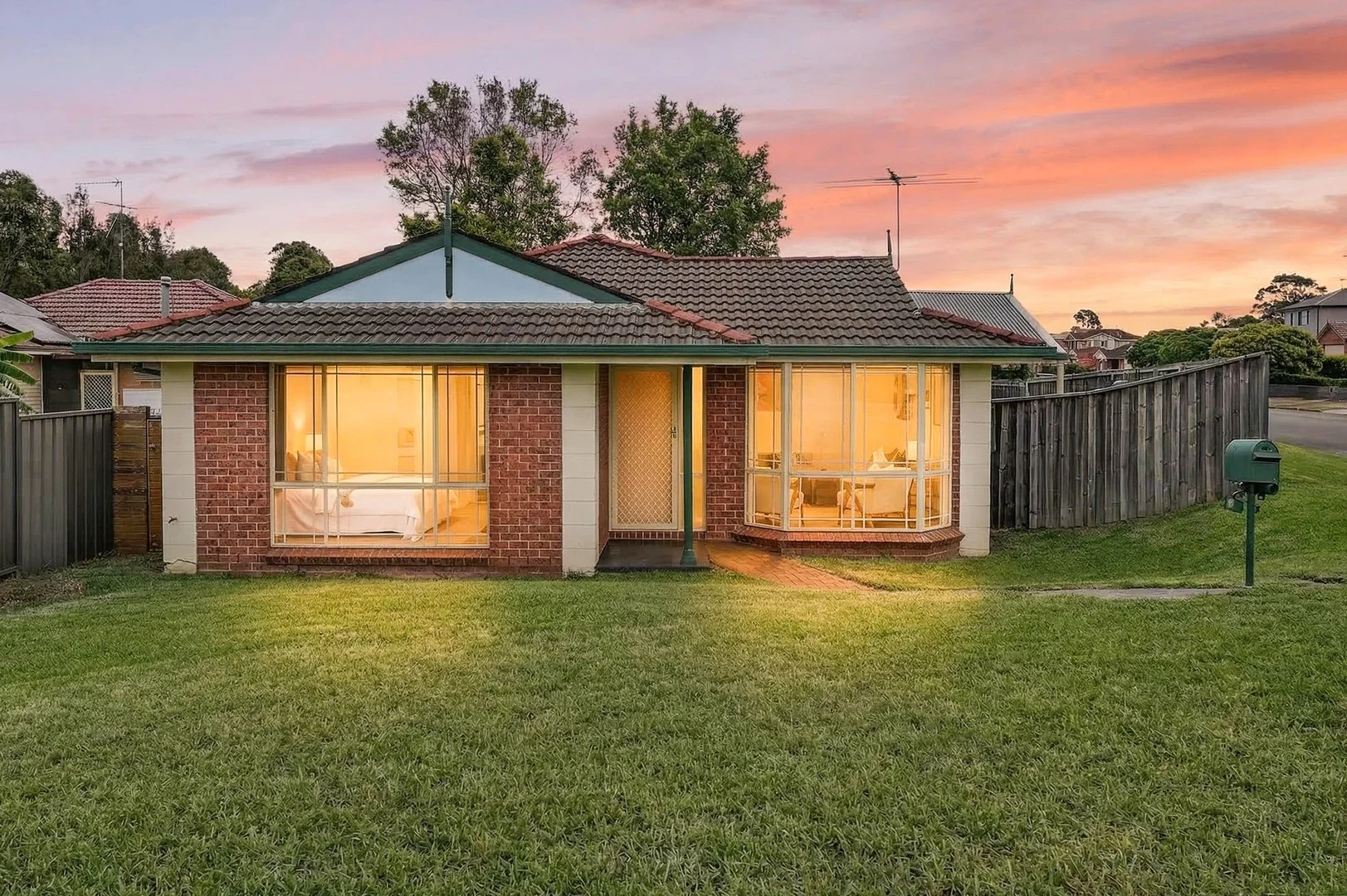 1 Reycroft Avenue, Quakers Hill NSW 2763