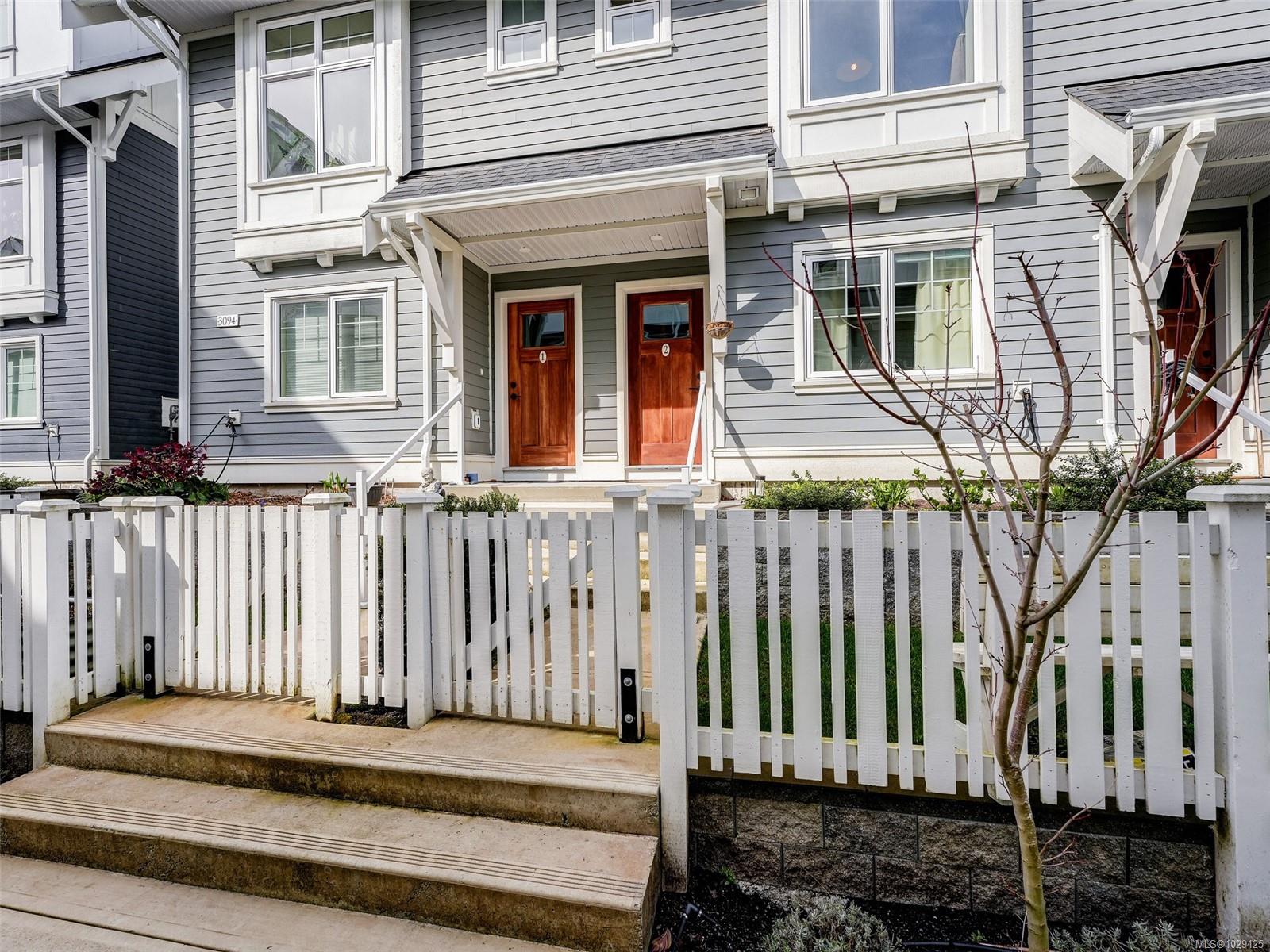 2-3094 Washington Avenue, Victoria, BC, V9A 0J5